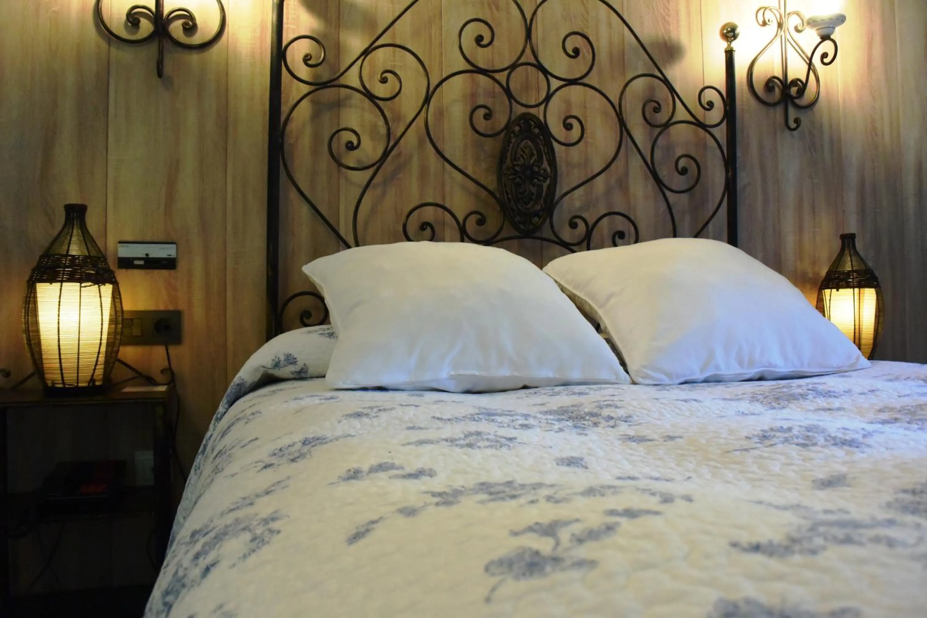 Photo of the whole room, Bed in Hotel Sierra Madrona