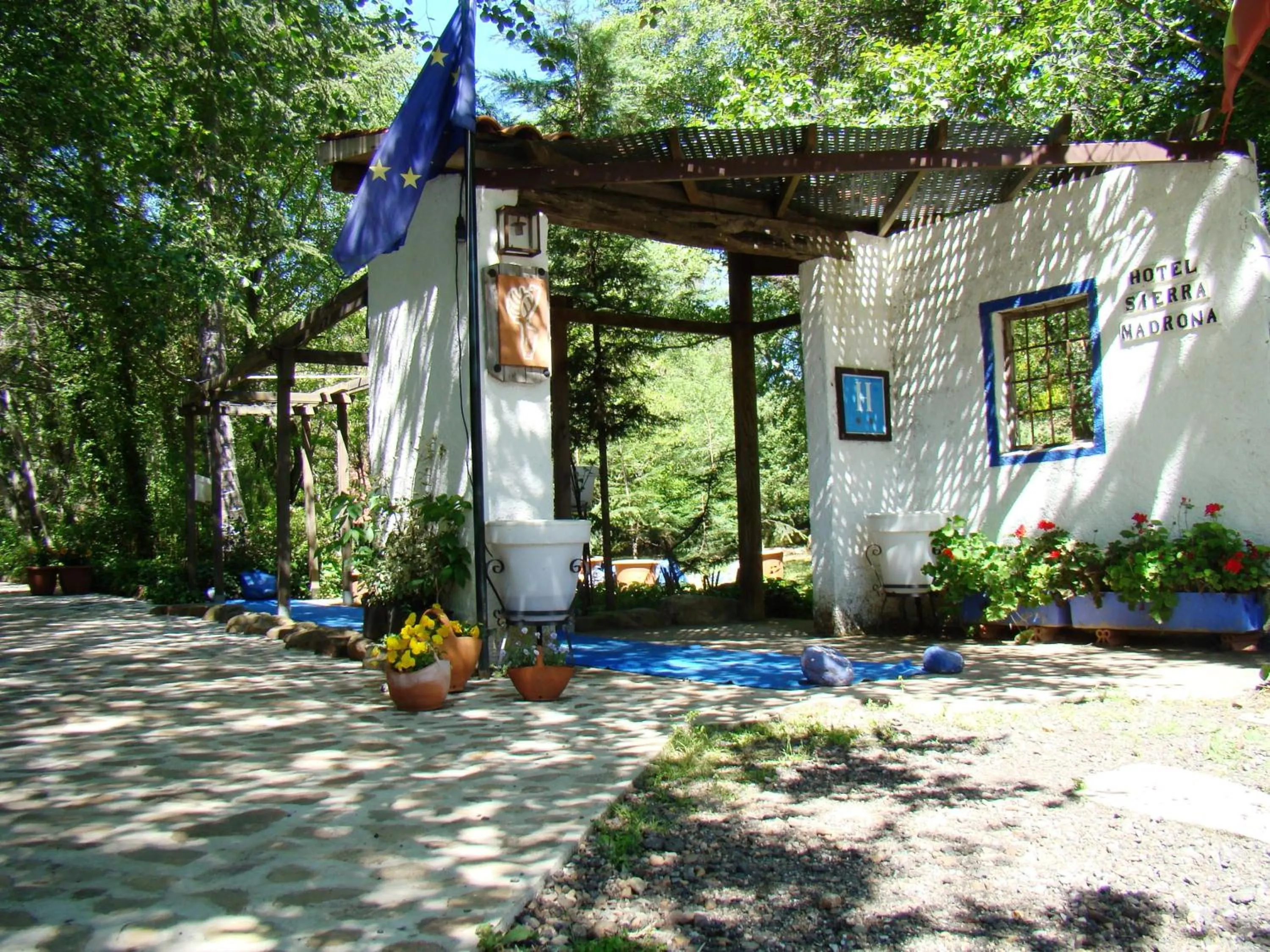 Facade/entrance in Hotel Sierra Madrona