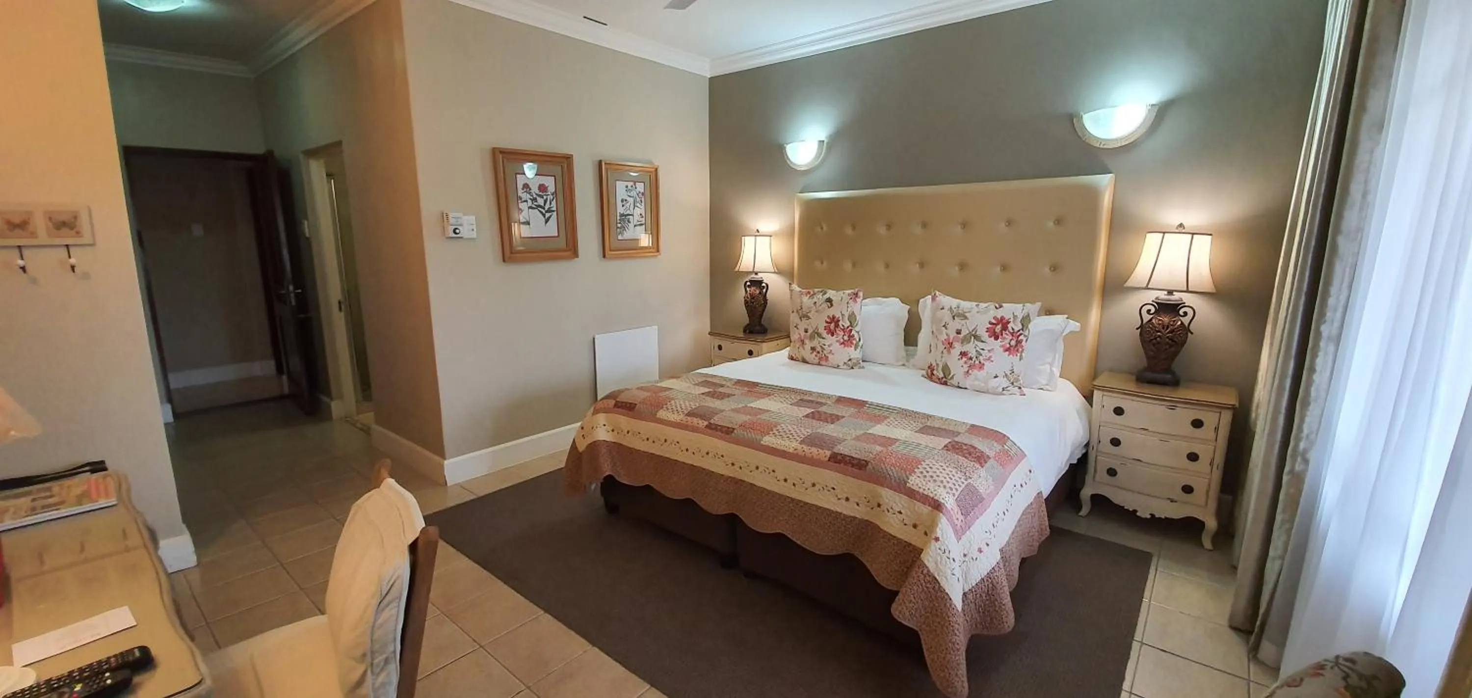 Bed in The Mandyville Jeffreys Bay