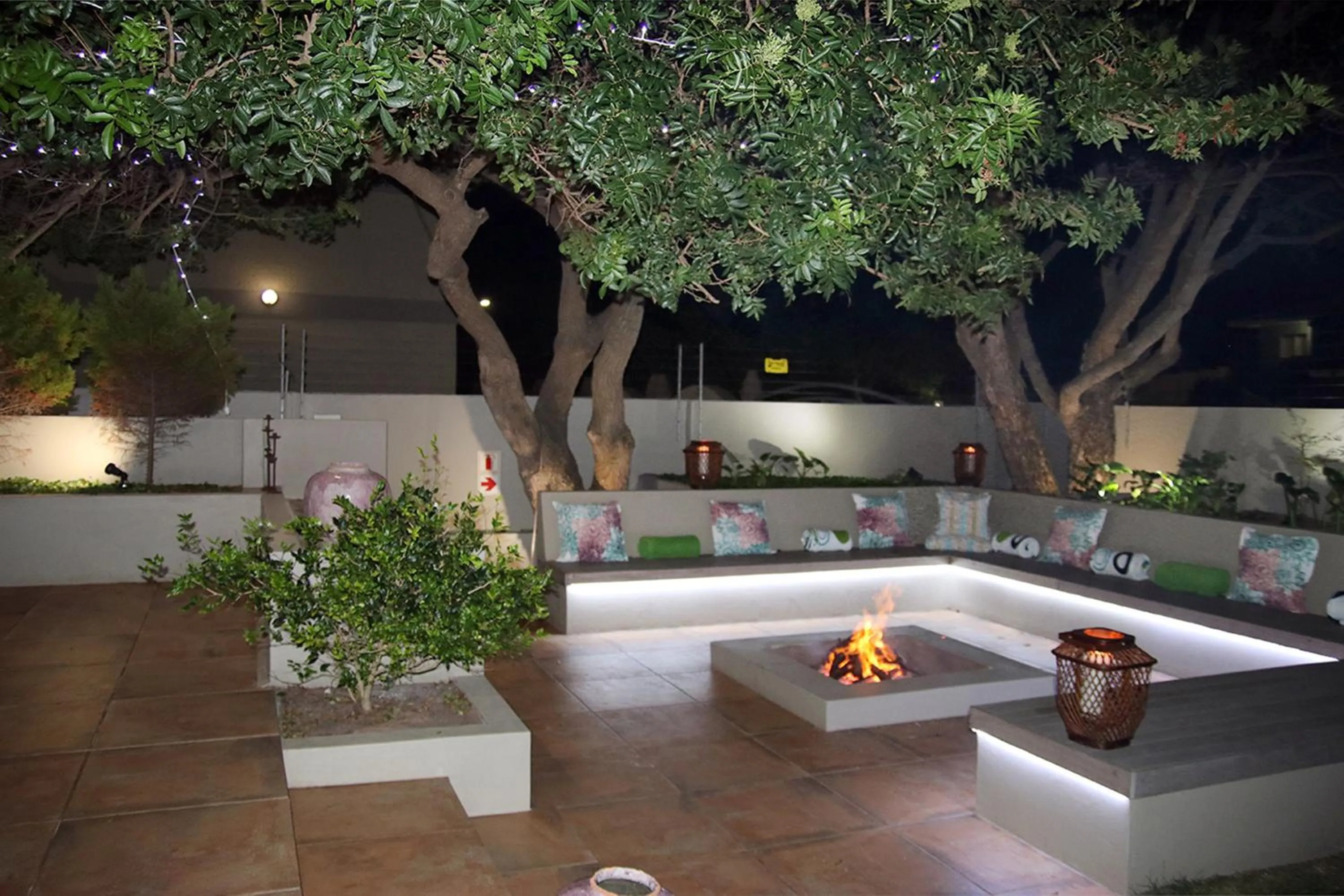 Night in The Mandyville Jeffreys Bay