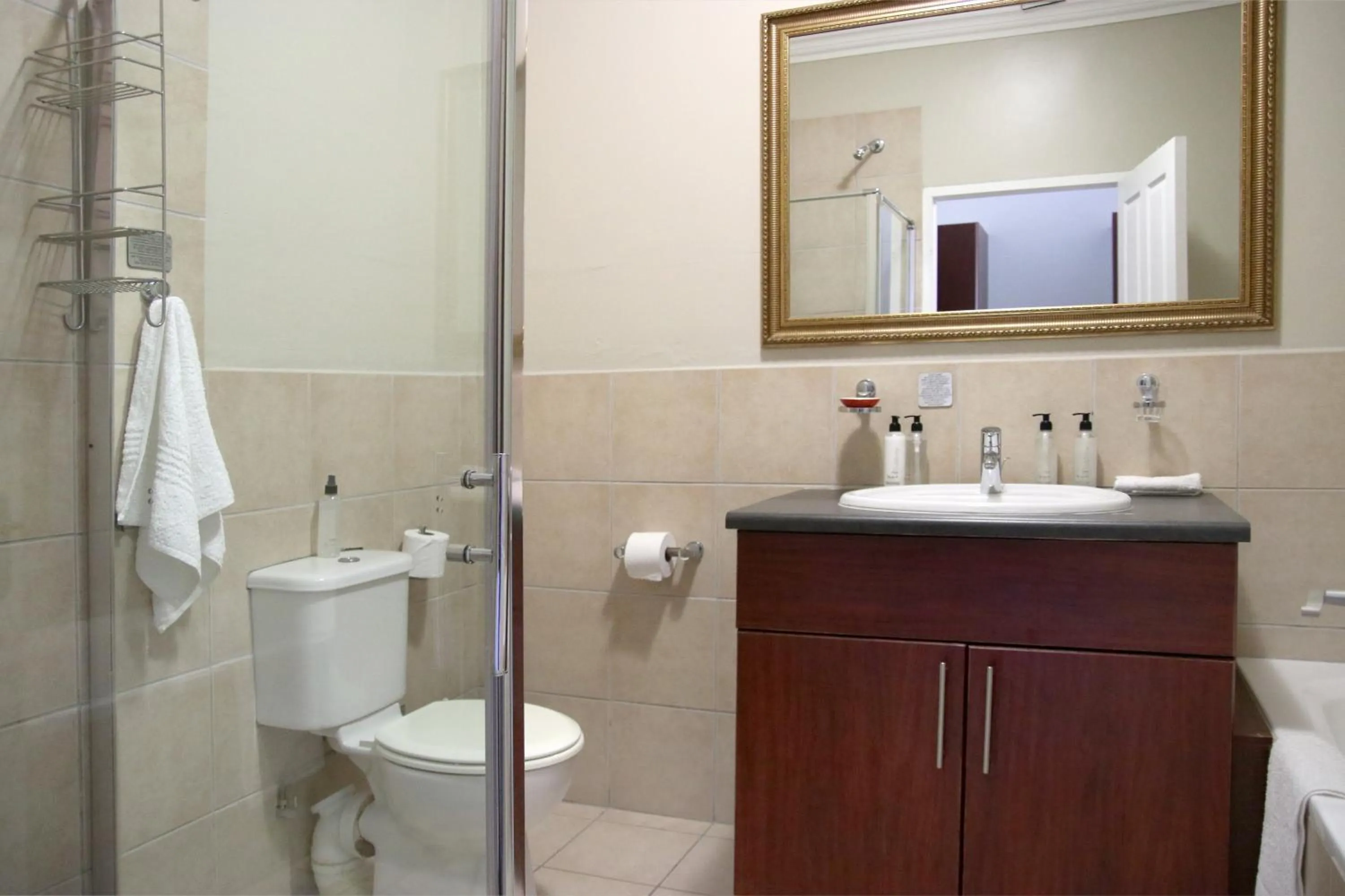 Toilet in The Mandyville Jeffreys Bay