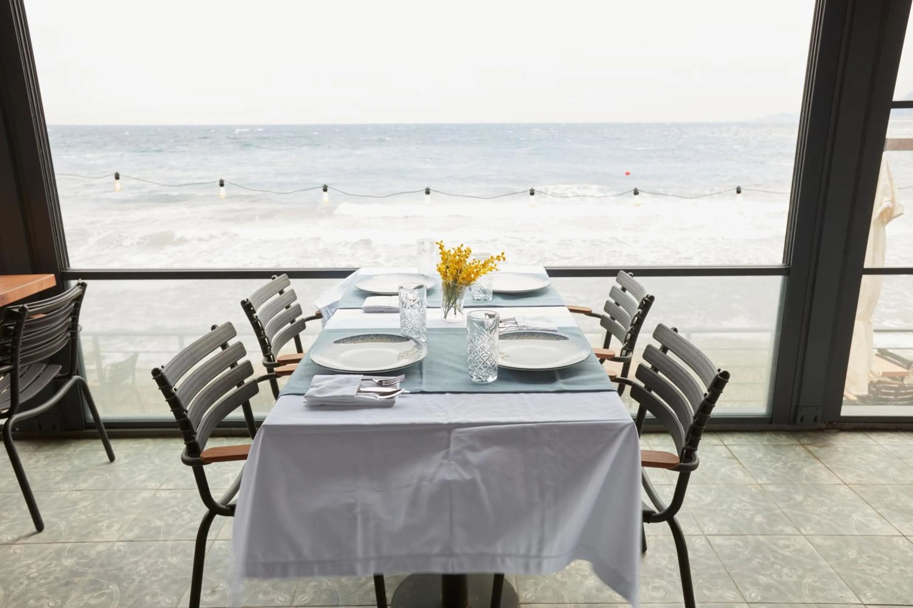 Restaurant/places to eat in Casa Mimosa Hotel