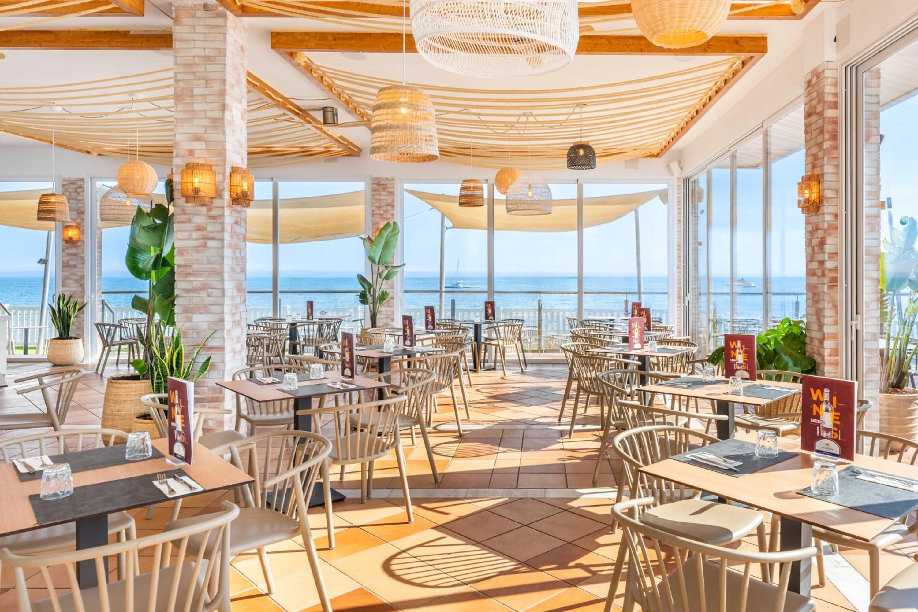 Restaurant/places to eat in Globales Playa Estepona