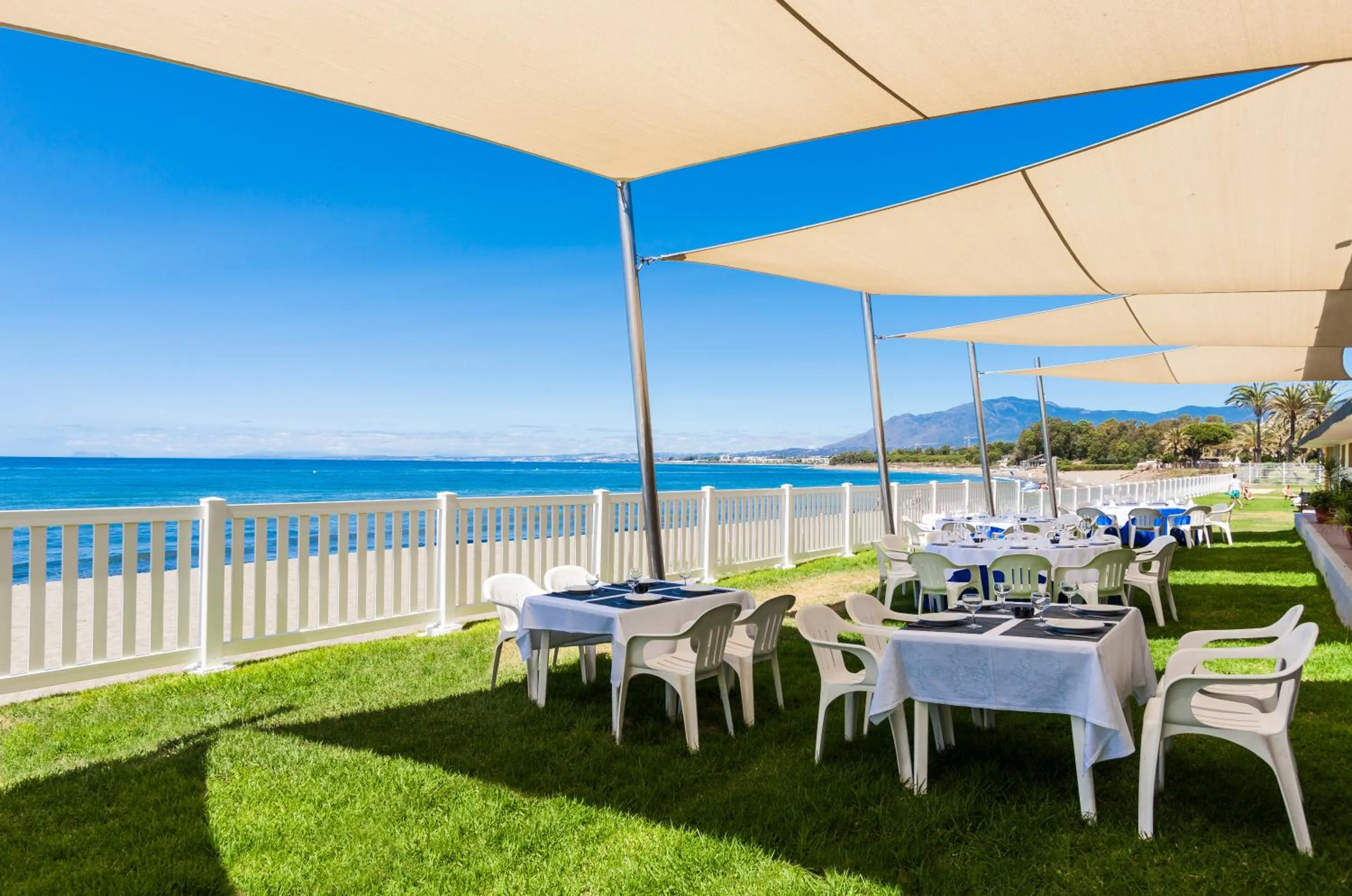 Restaurant/places to eat in Globales Playa Estepona