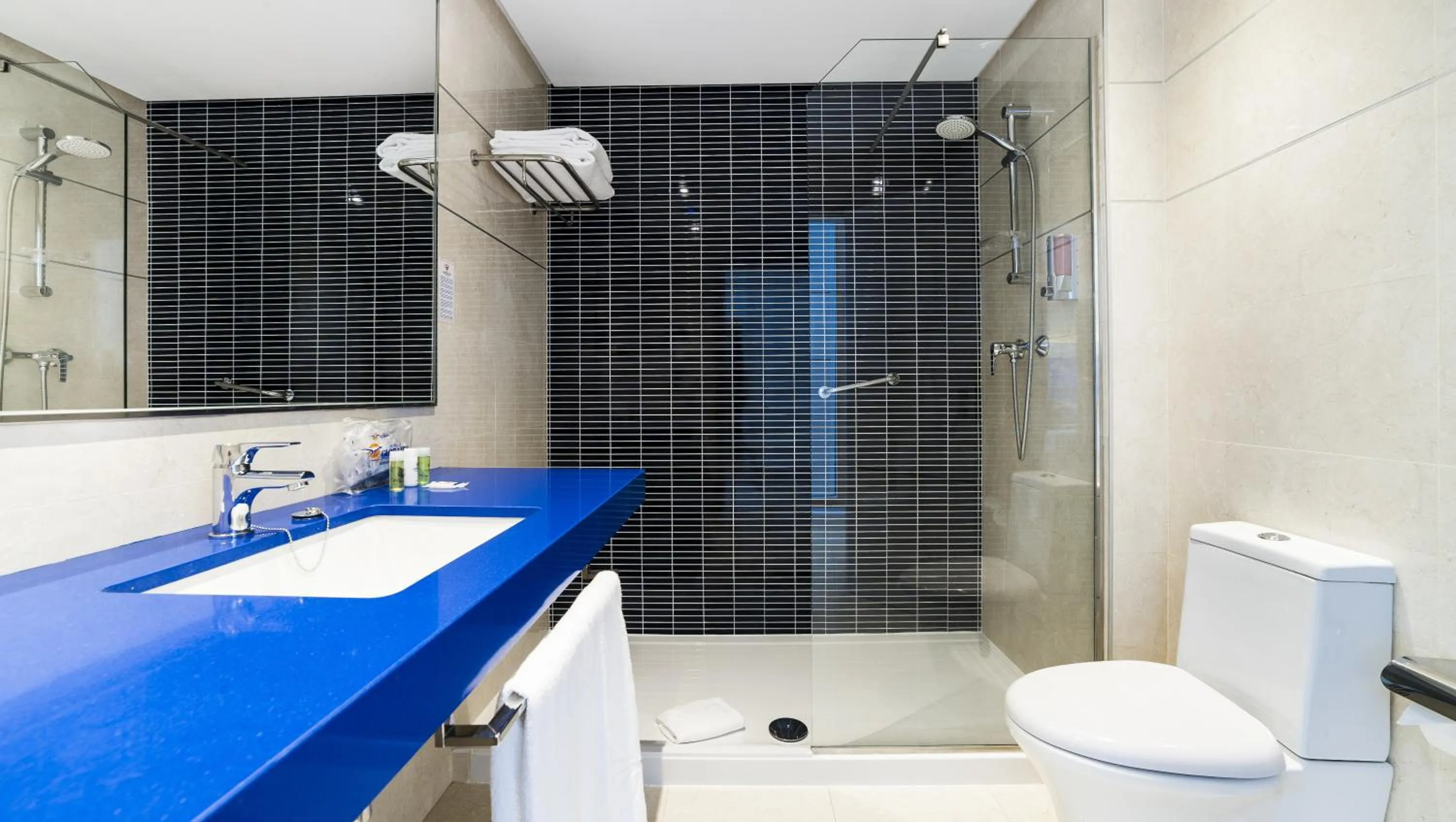 Bathroom in Globales Playa Estepona