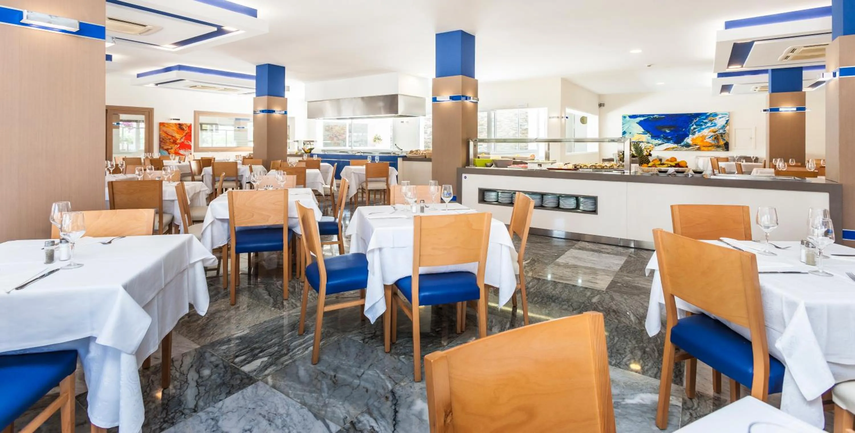 Restaurant/places to eat in Globales Playa Estepona