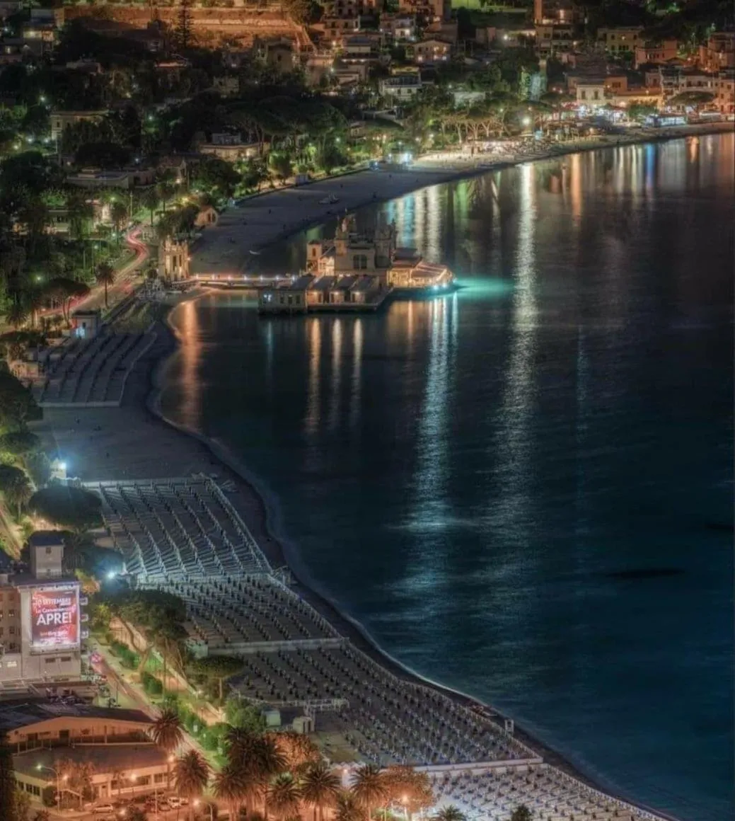 Bird's-eye View in Gran Tour Profumo di Sicilia - B & B