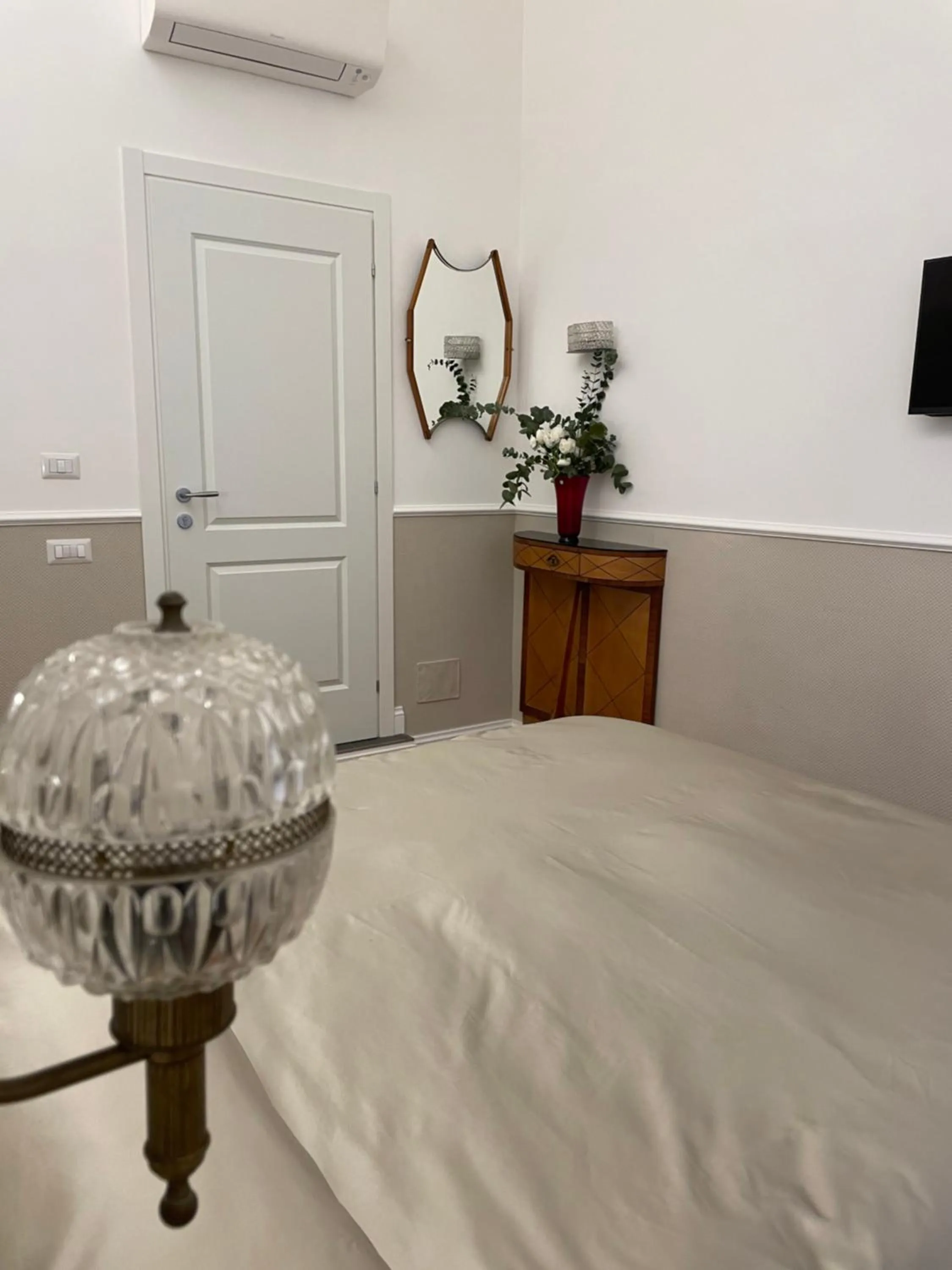 Bedroom, Bed in Mia roma centro