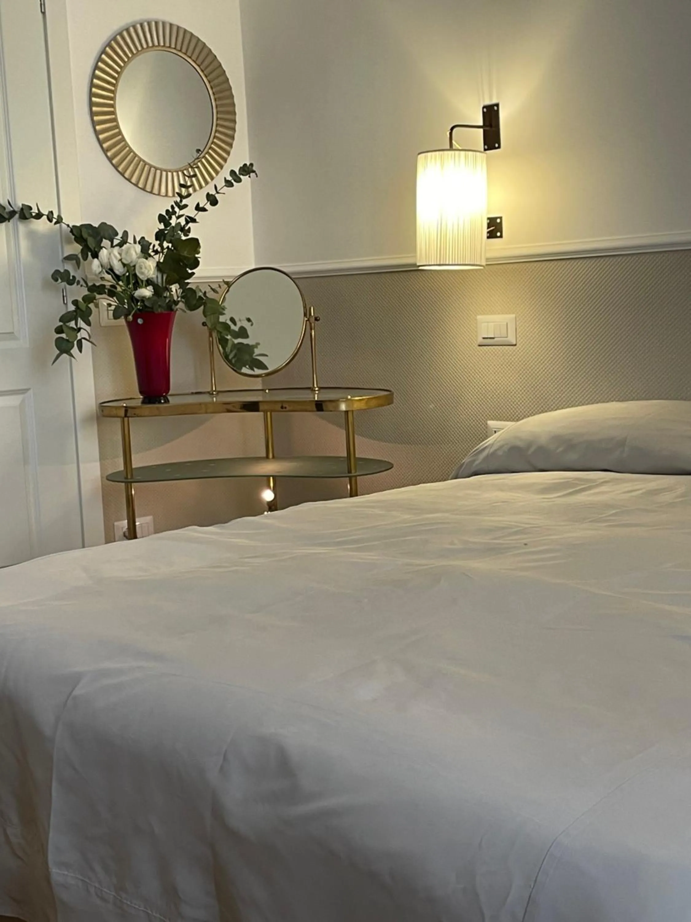 Photo of the whole room, Bed in Mia roma centro