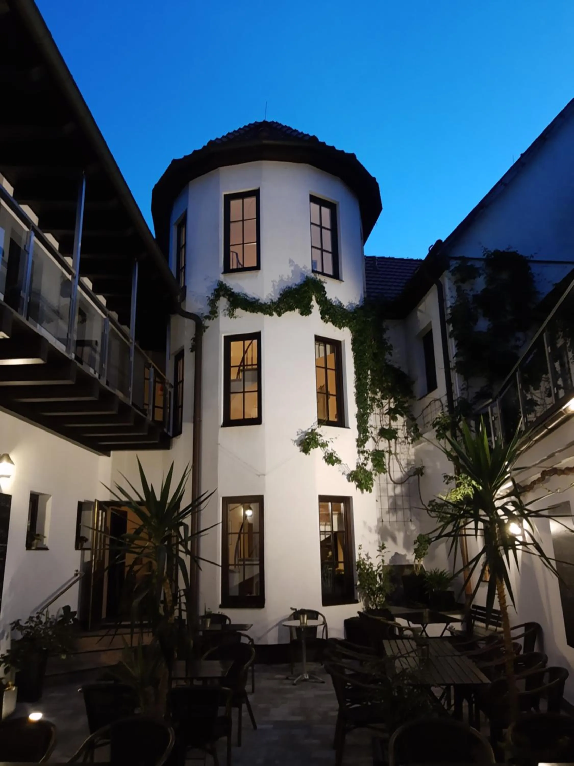 Property building in Hotel Weißes Roß