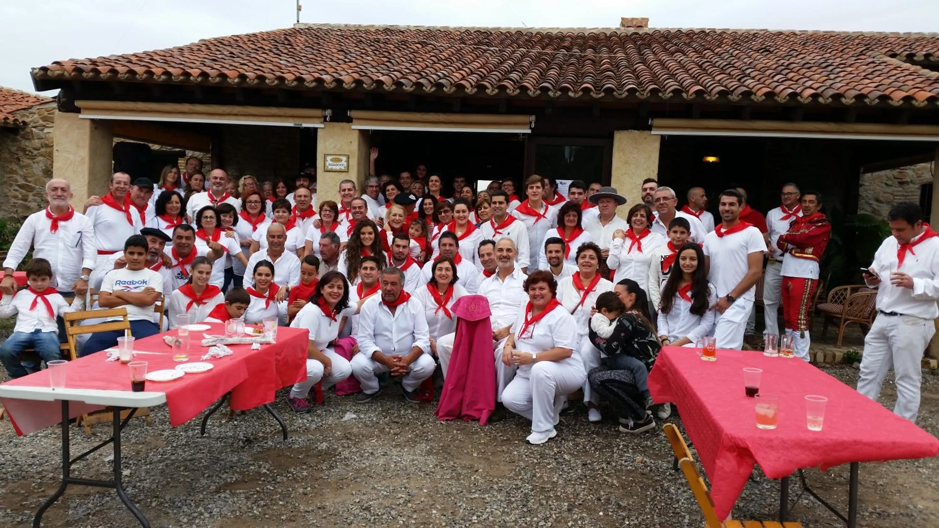 group of guests in Finca Los Caleros
