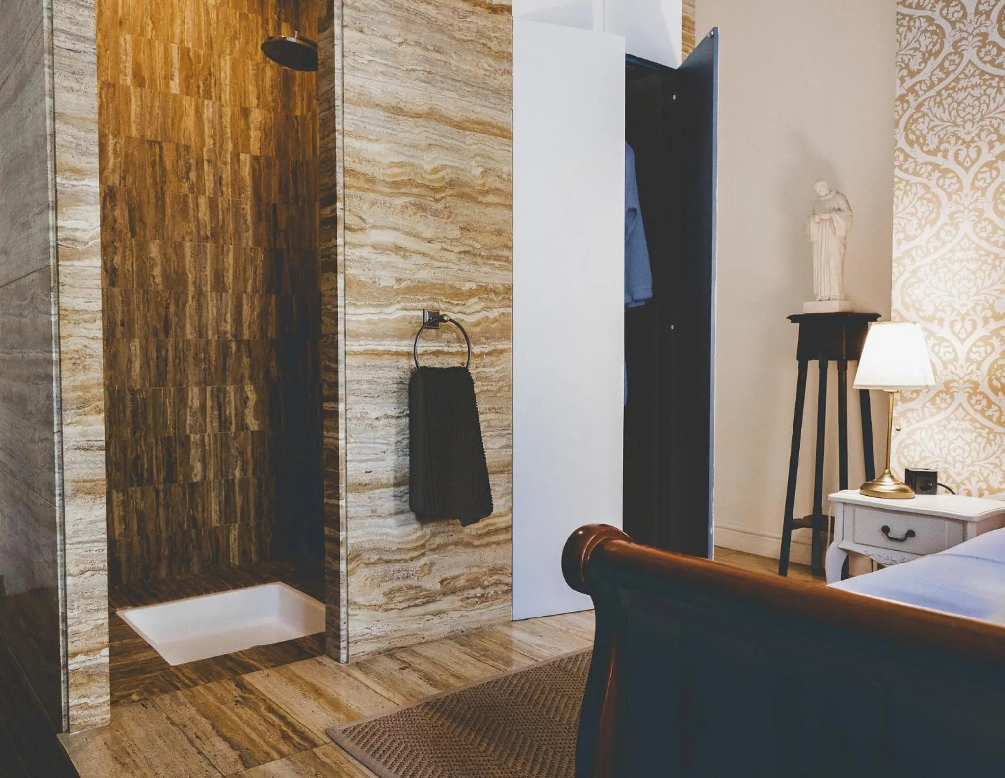 Bed in La Maison de L' Ambassadeur Carcassonne B&B