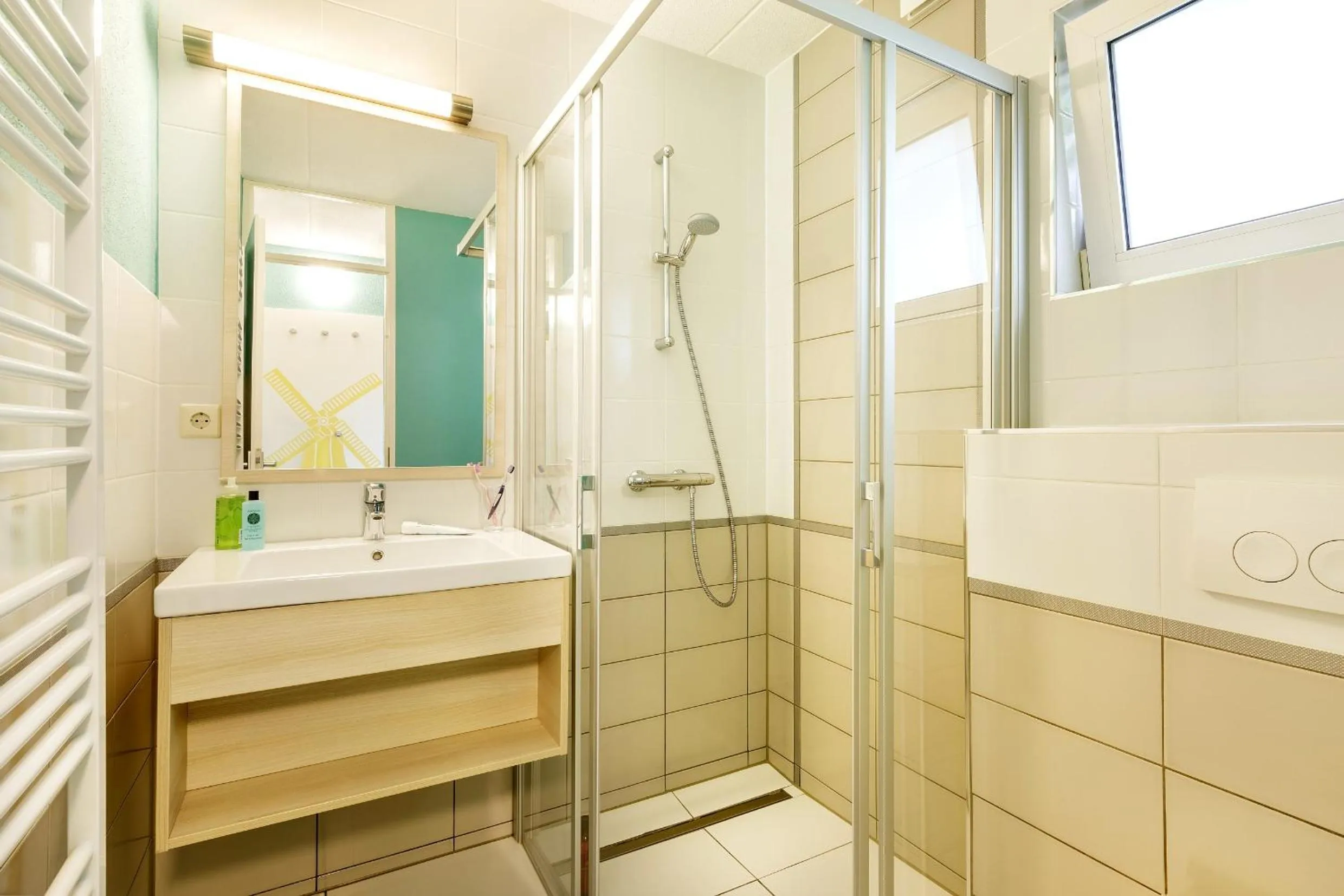 Shower in Center Parcs Nordseeküste Bremerhaven