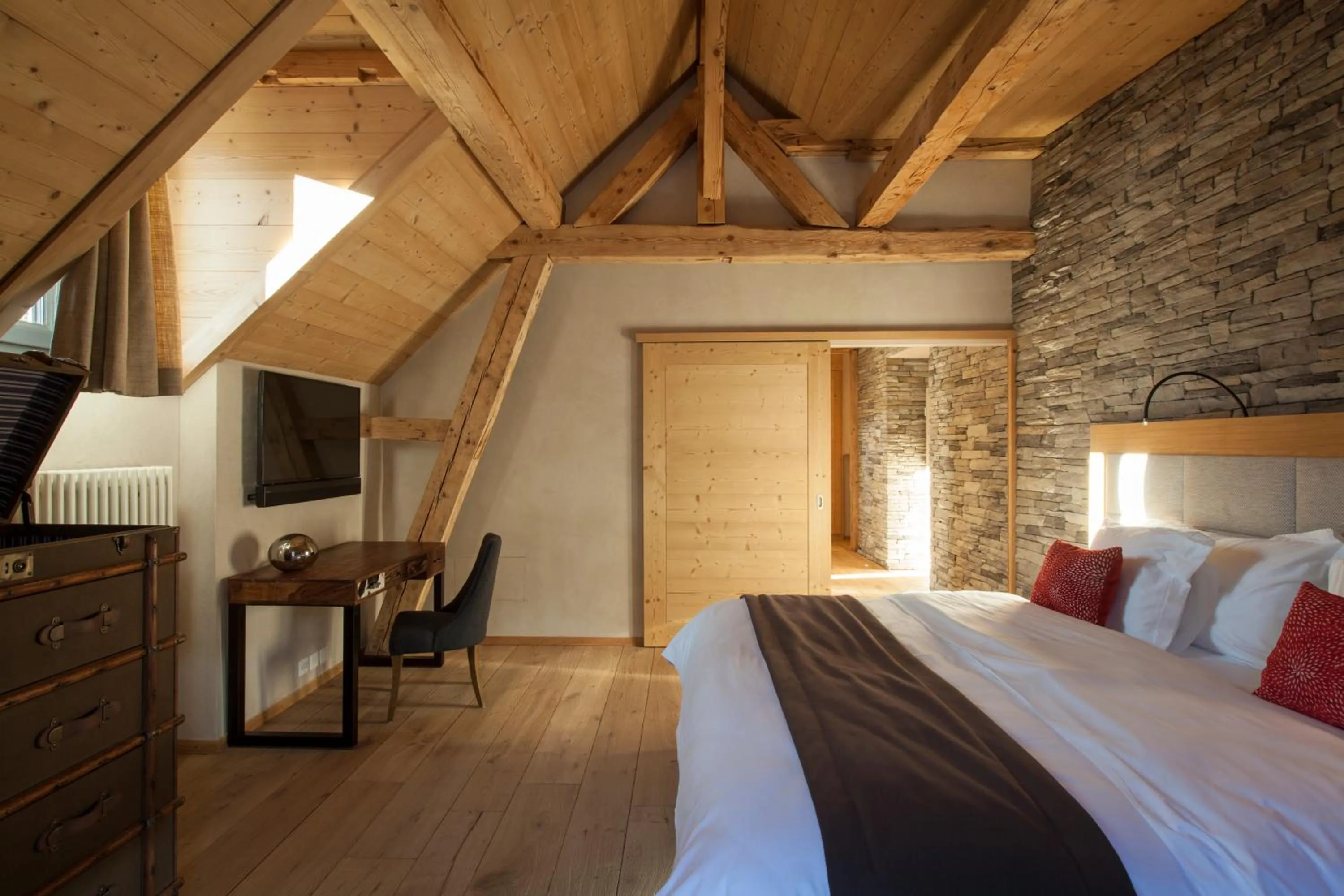 Staff, Bed in Hôtel National Resort & Spa