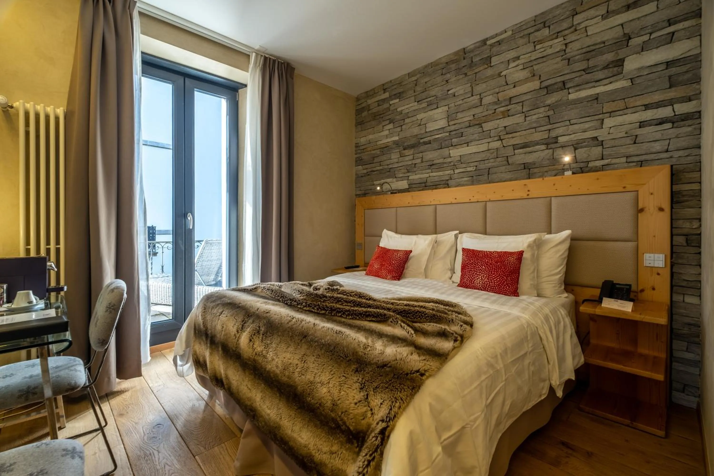 Bed in Hôtel National Resort & Spa