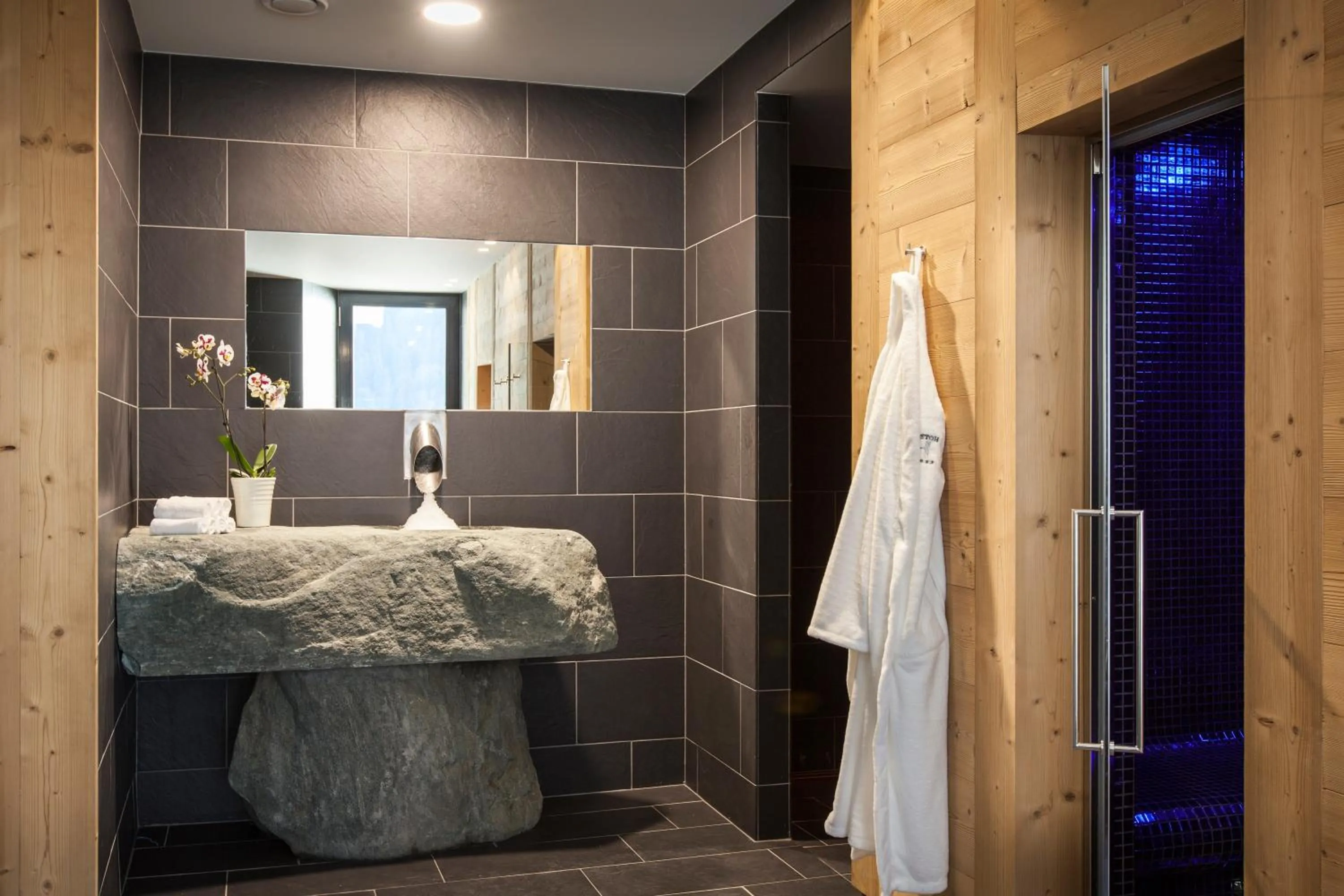 Massage in Hôtel National Resort & Spa