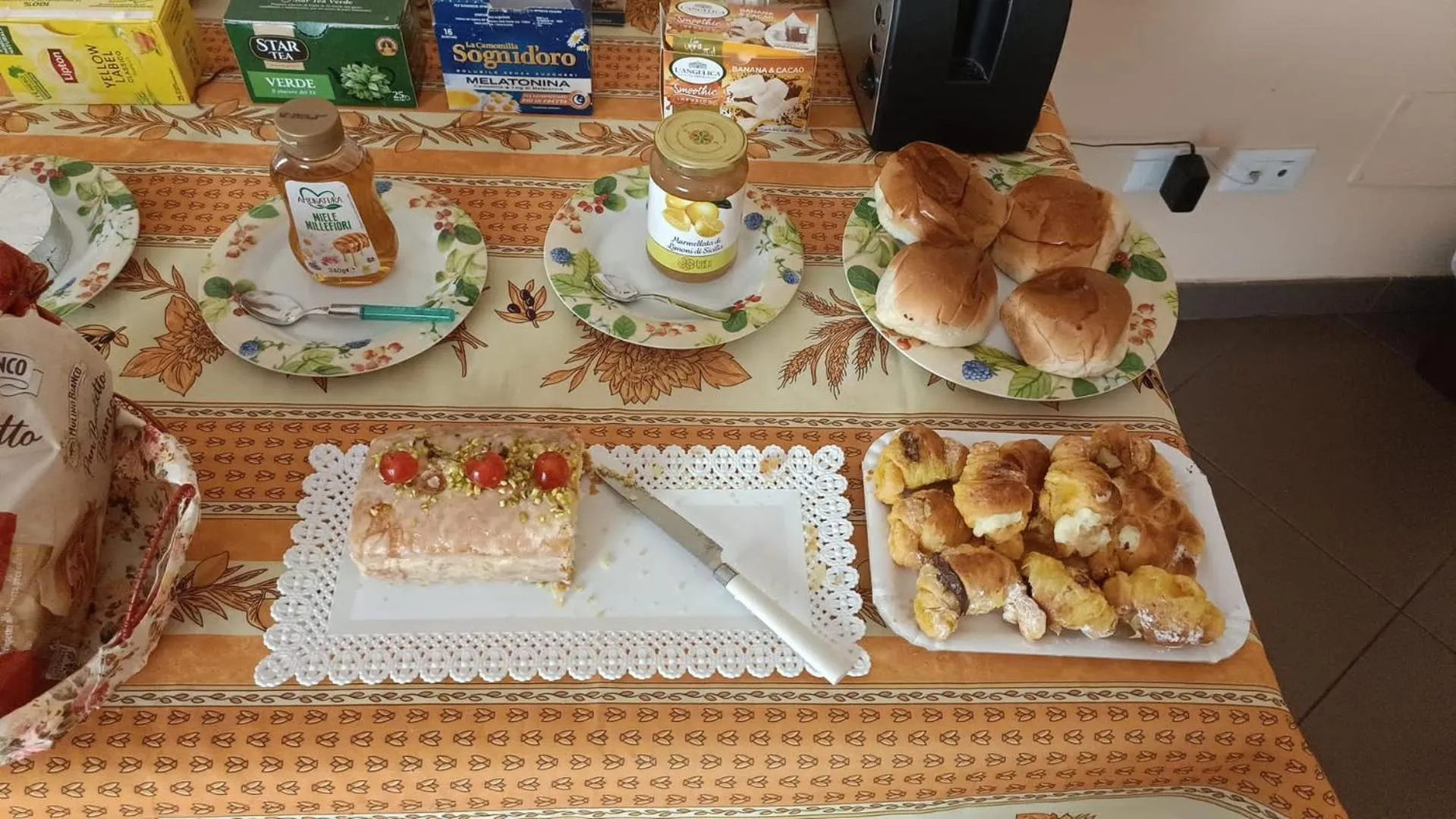Continental breakfast in B&B Vivaldi