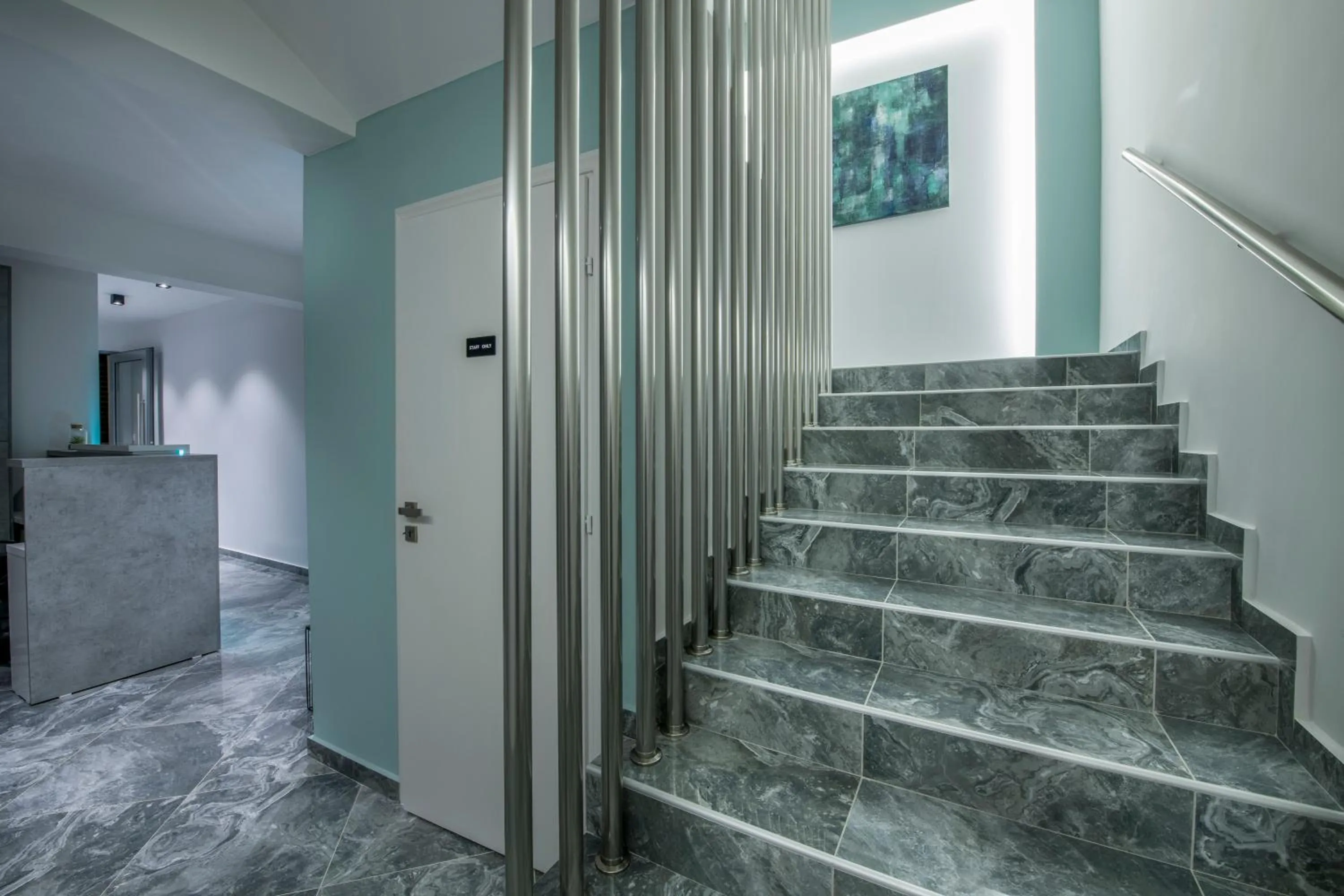 Facade/entrance in xSuites Hotel