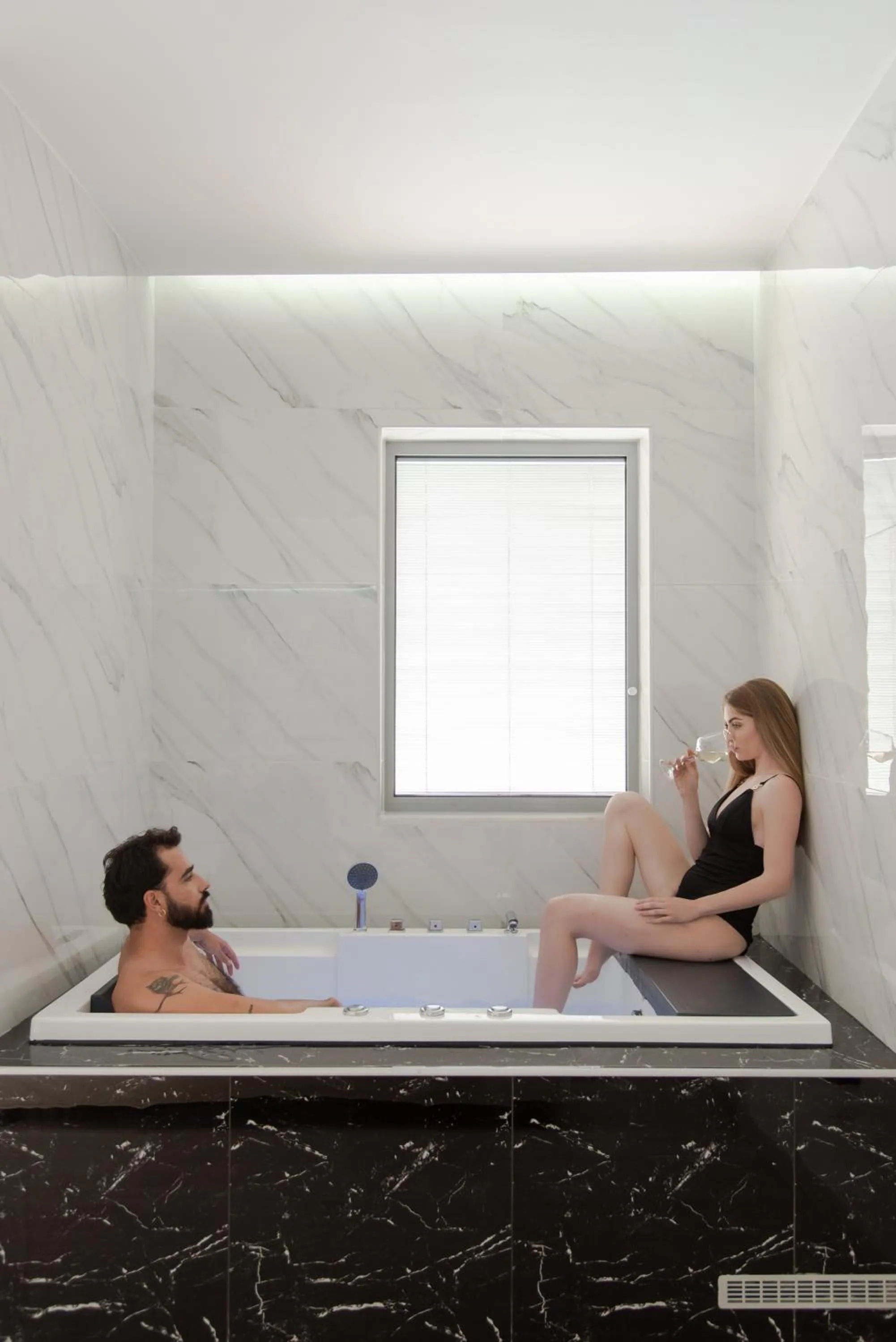 Hot Tub in xSuites Hotel