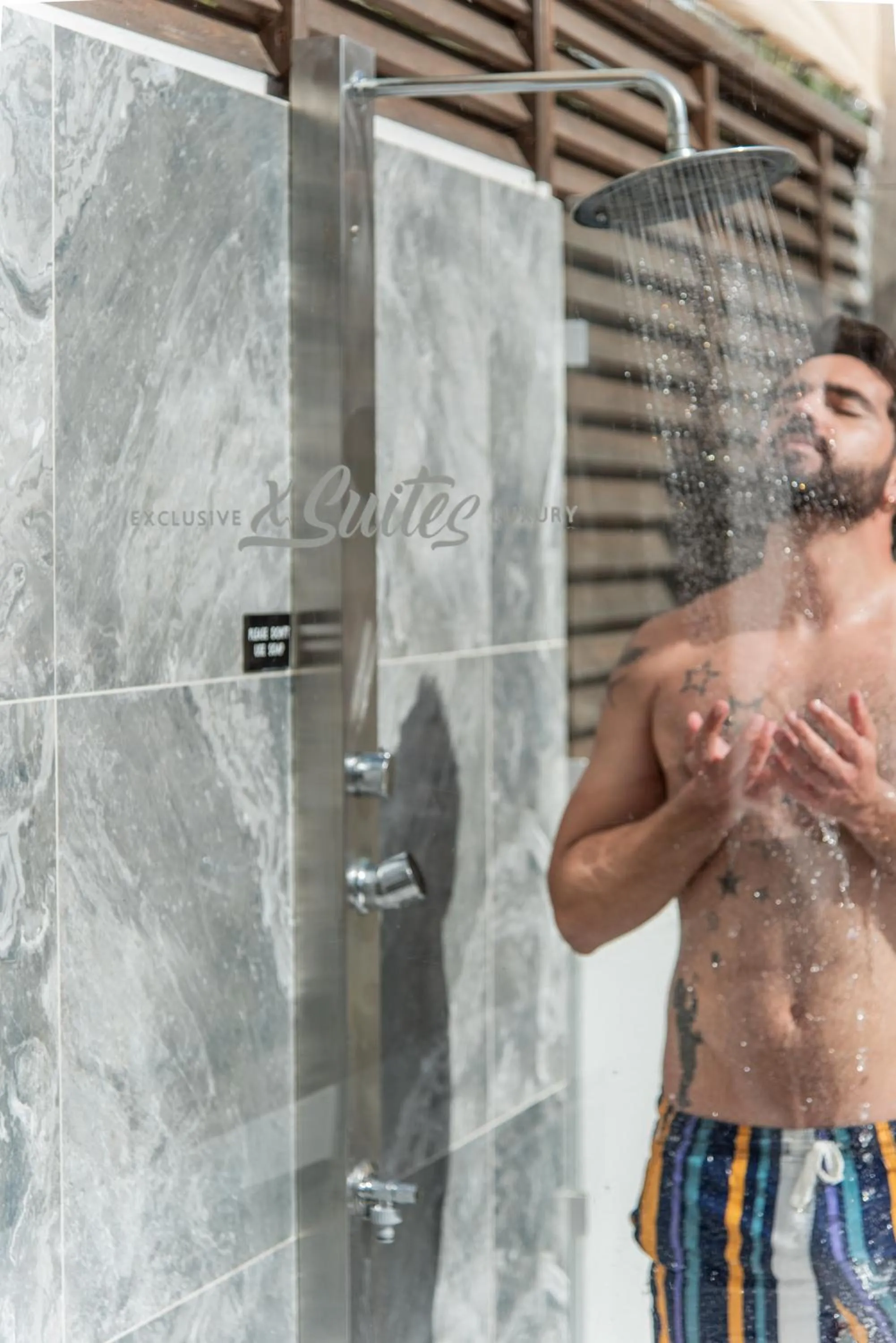 Swimming pool in xSuites Hotel