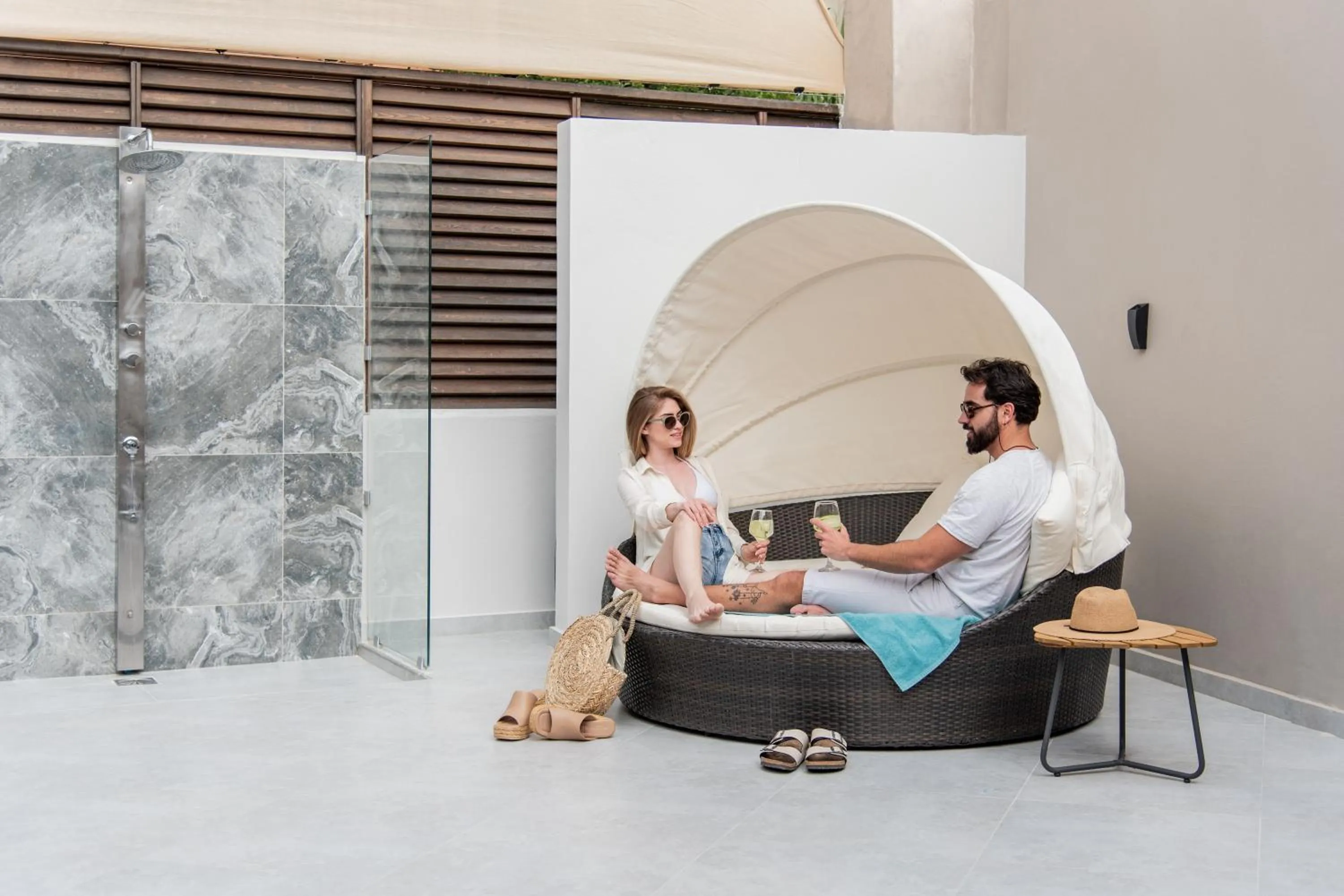 Swimming pool in xSuites Hotel