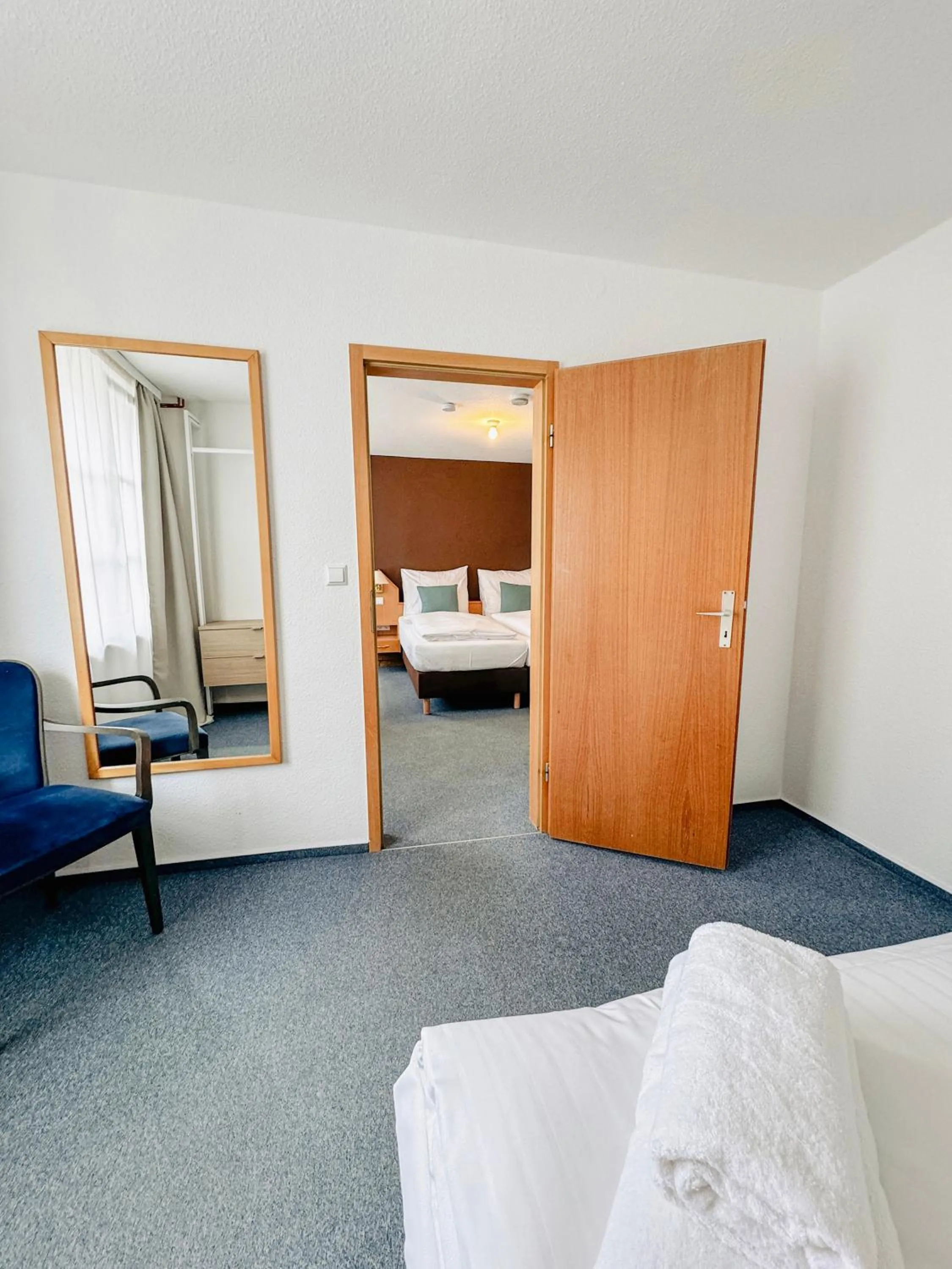 Bedroom, Bed in Hotel & Gästehaus Seehof