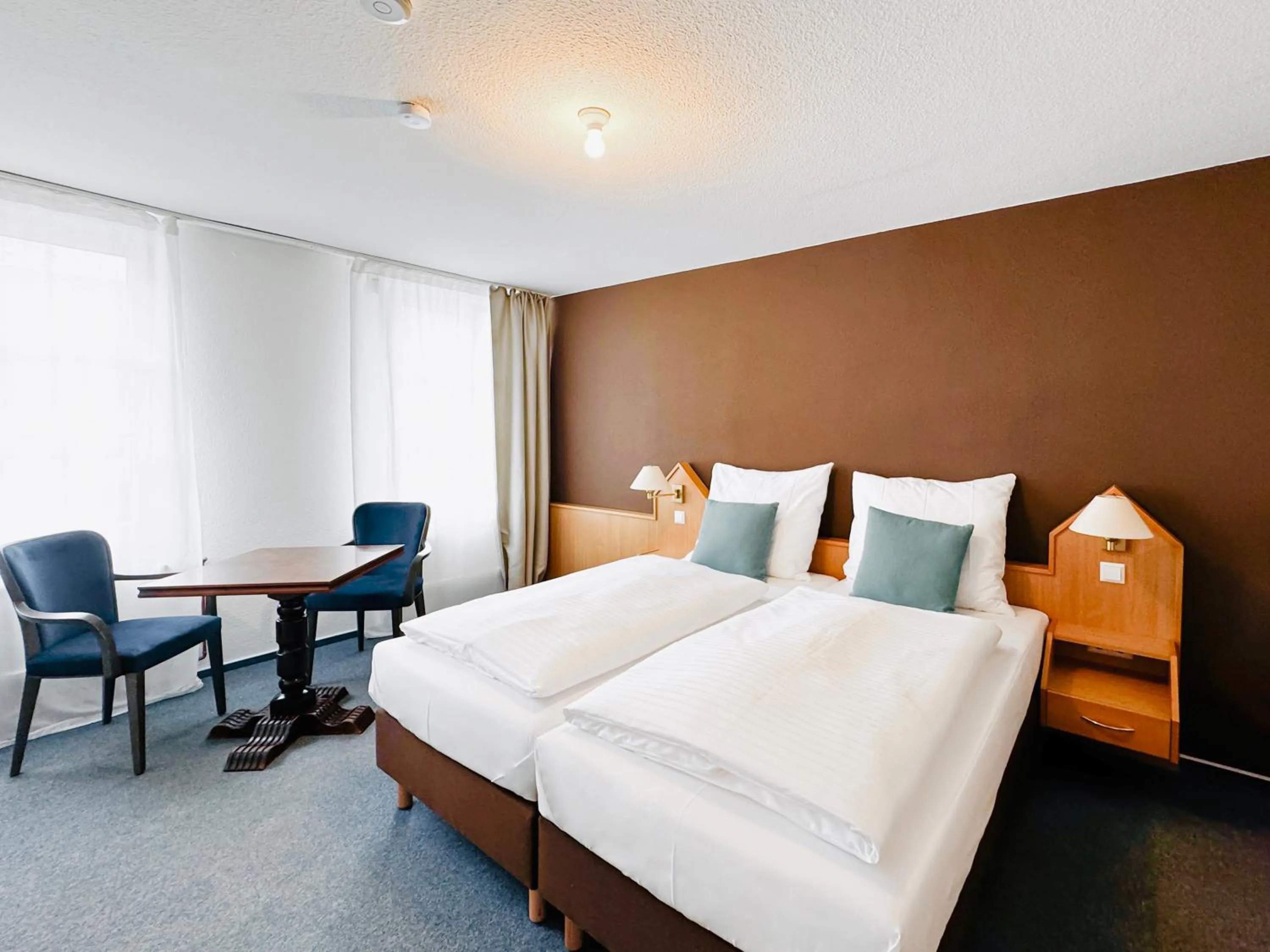 Bedroom, Bed in Hotel & Gästehaus Seehof