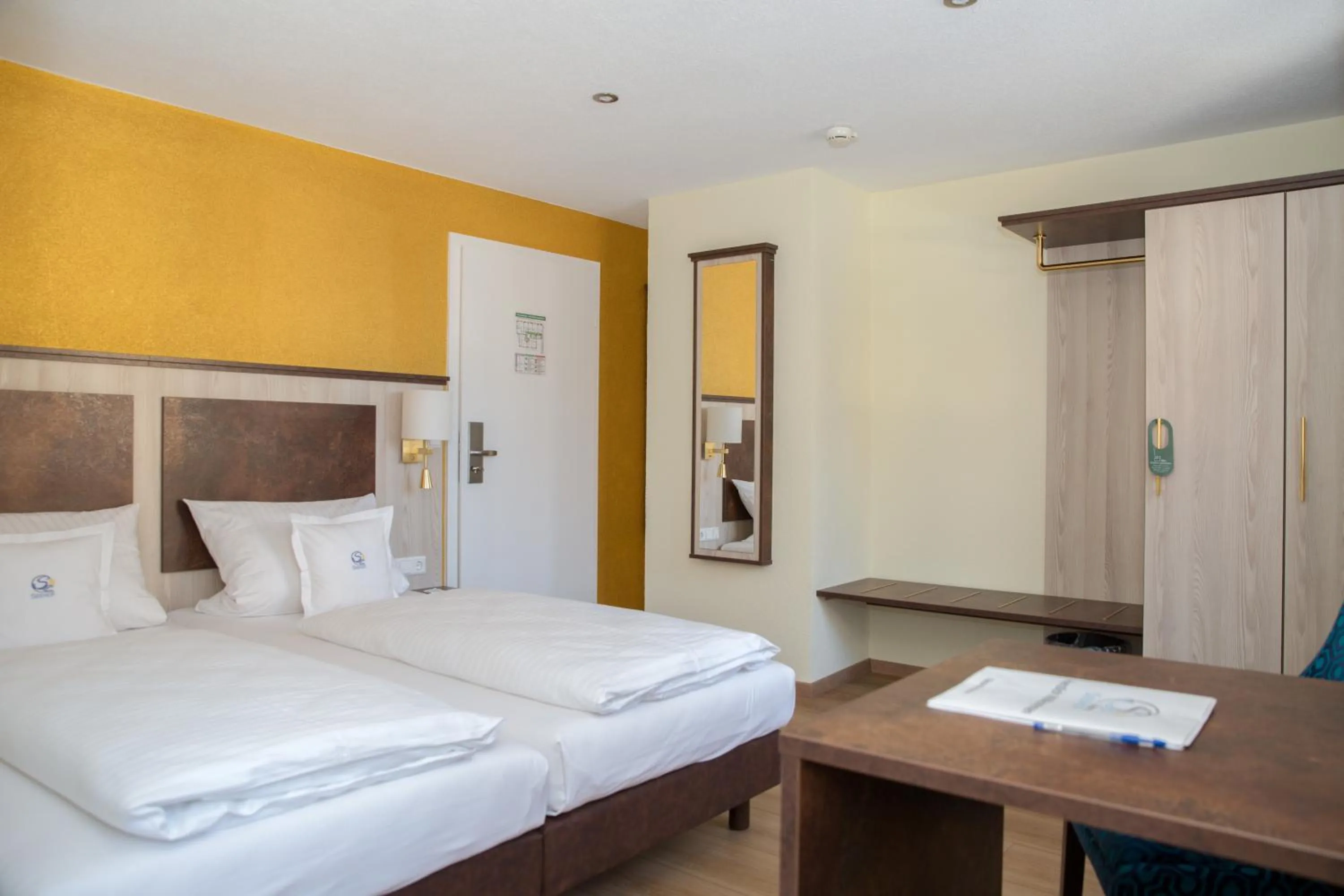 Bed in Hotel & Gästehaus Seehof