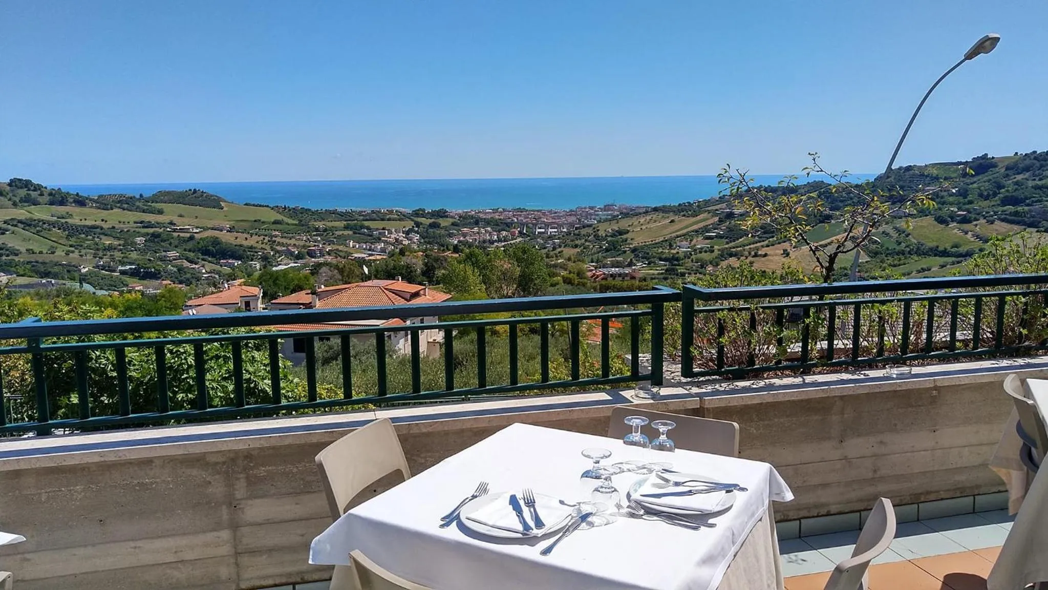 Restaurant/places to eat in Hotel Ristorante Il Grillo