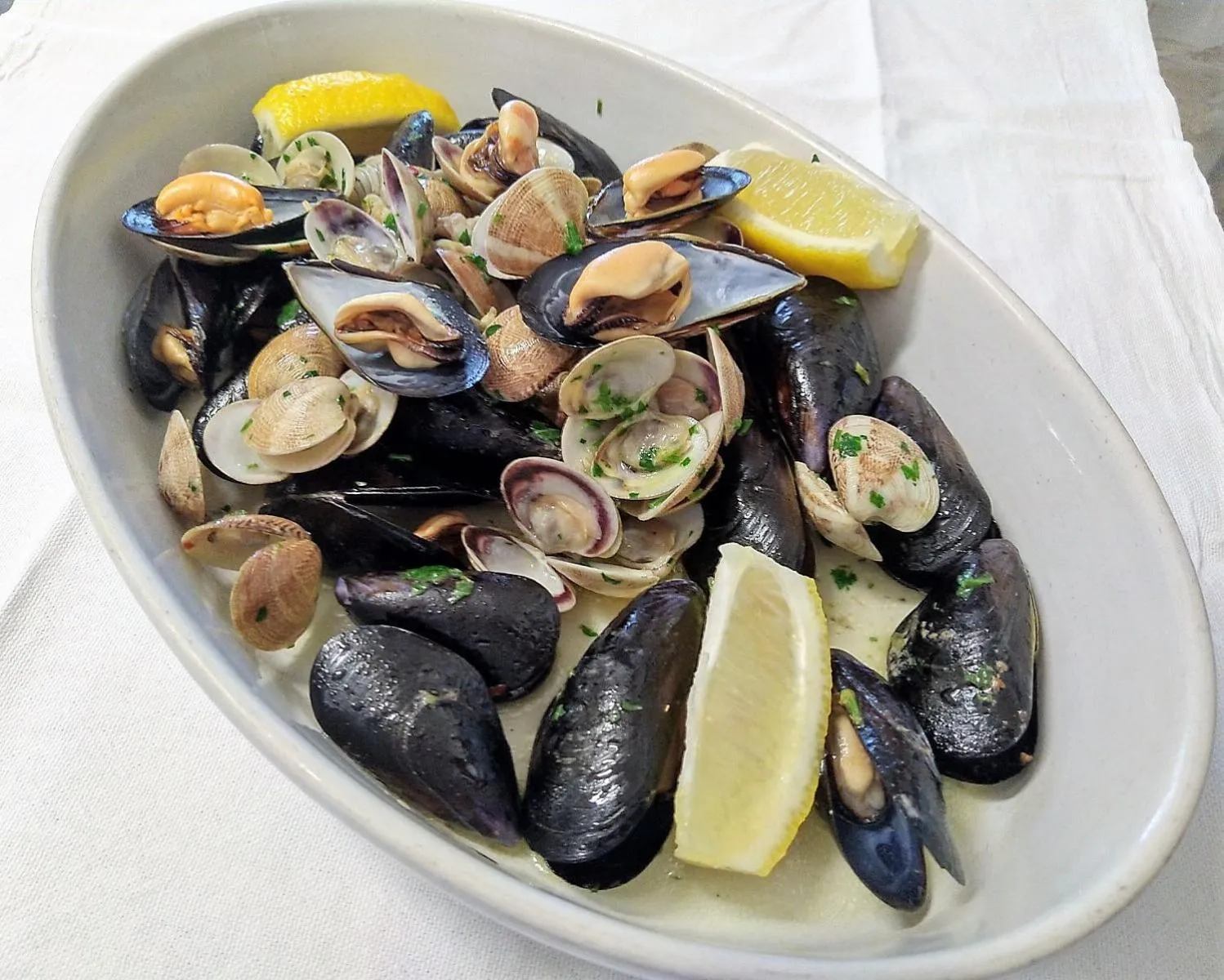 Restaurant/places to eat in Hotel Ristorante Il Grillo