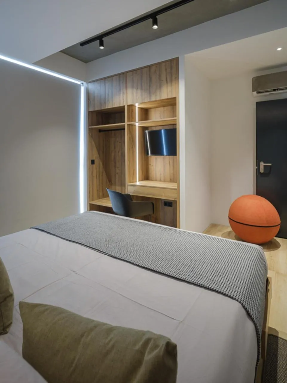 Bedroom, Bed in 3 Olive Trees