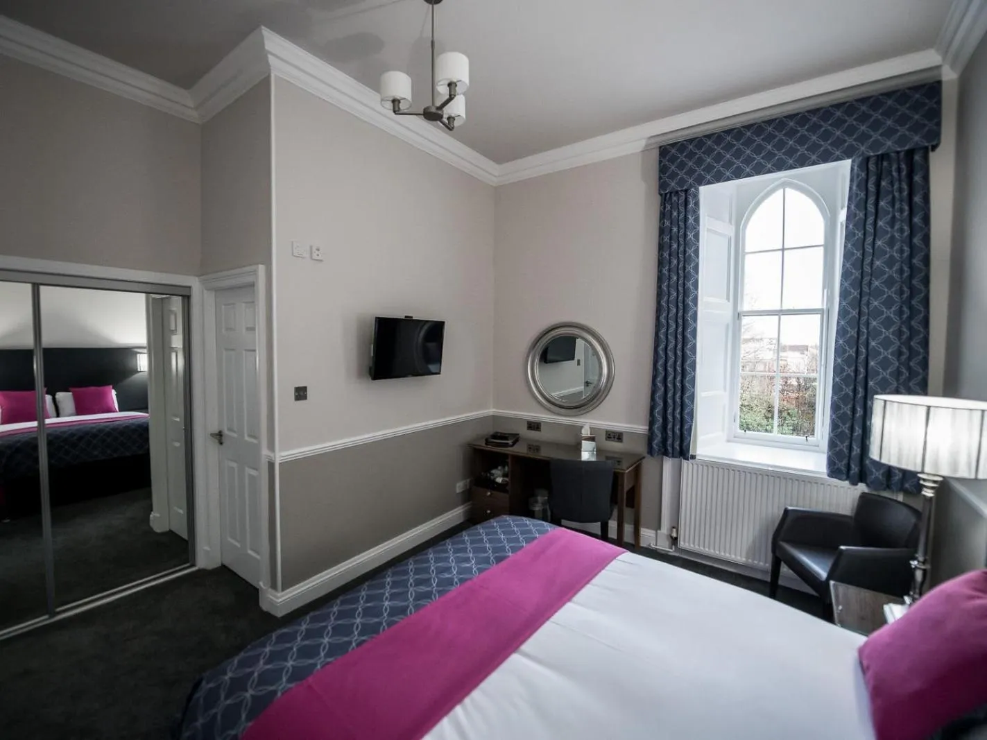 Bedroom in Kincaid House Hotel