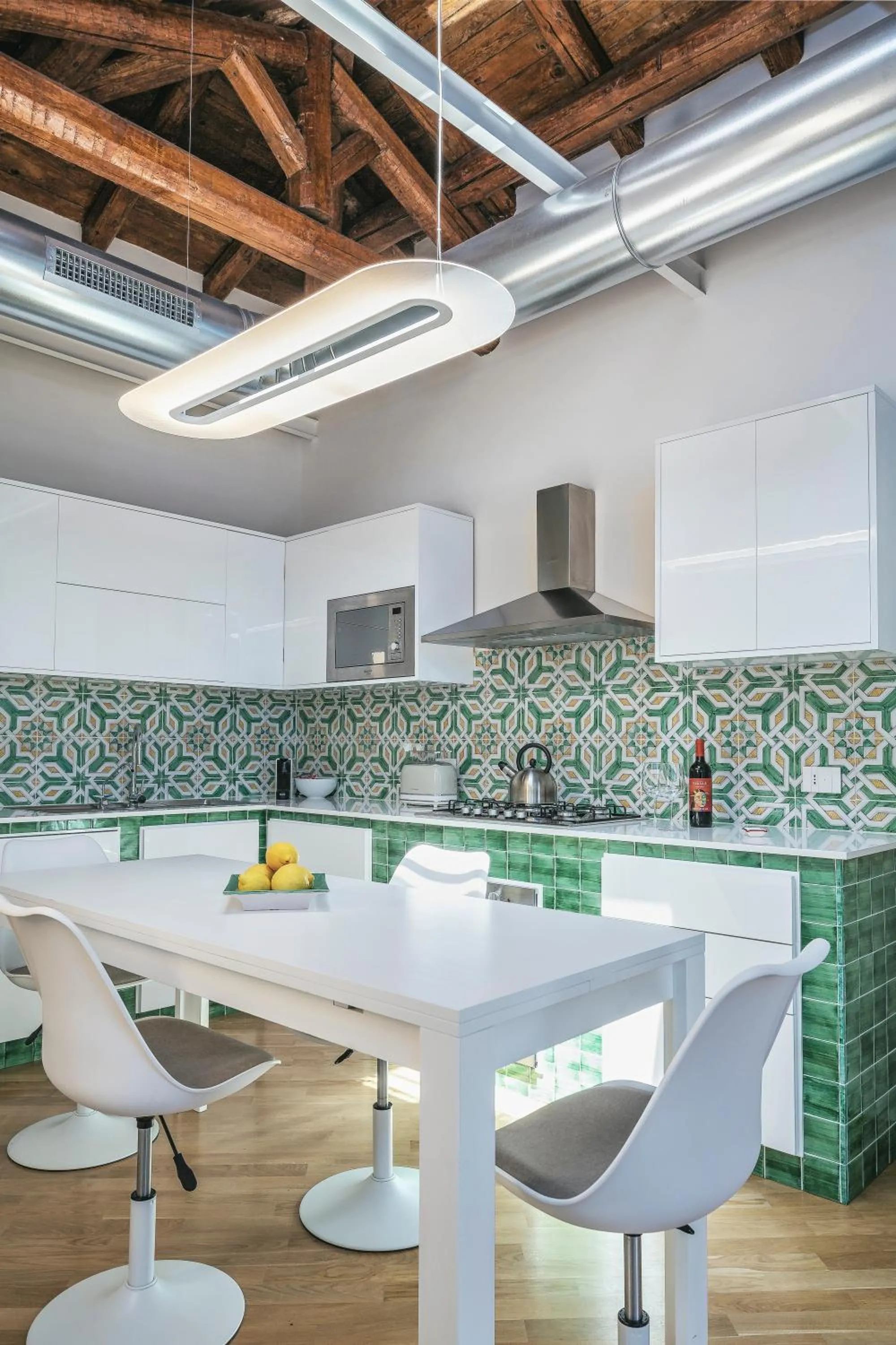 Kitchen or kitchenette in The Silver Lava - design apartment and spa