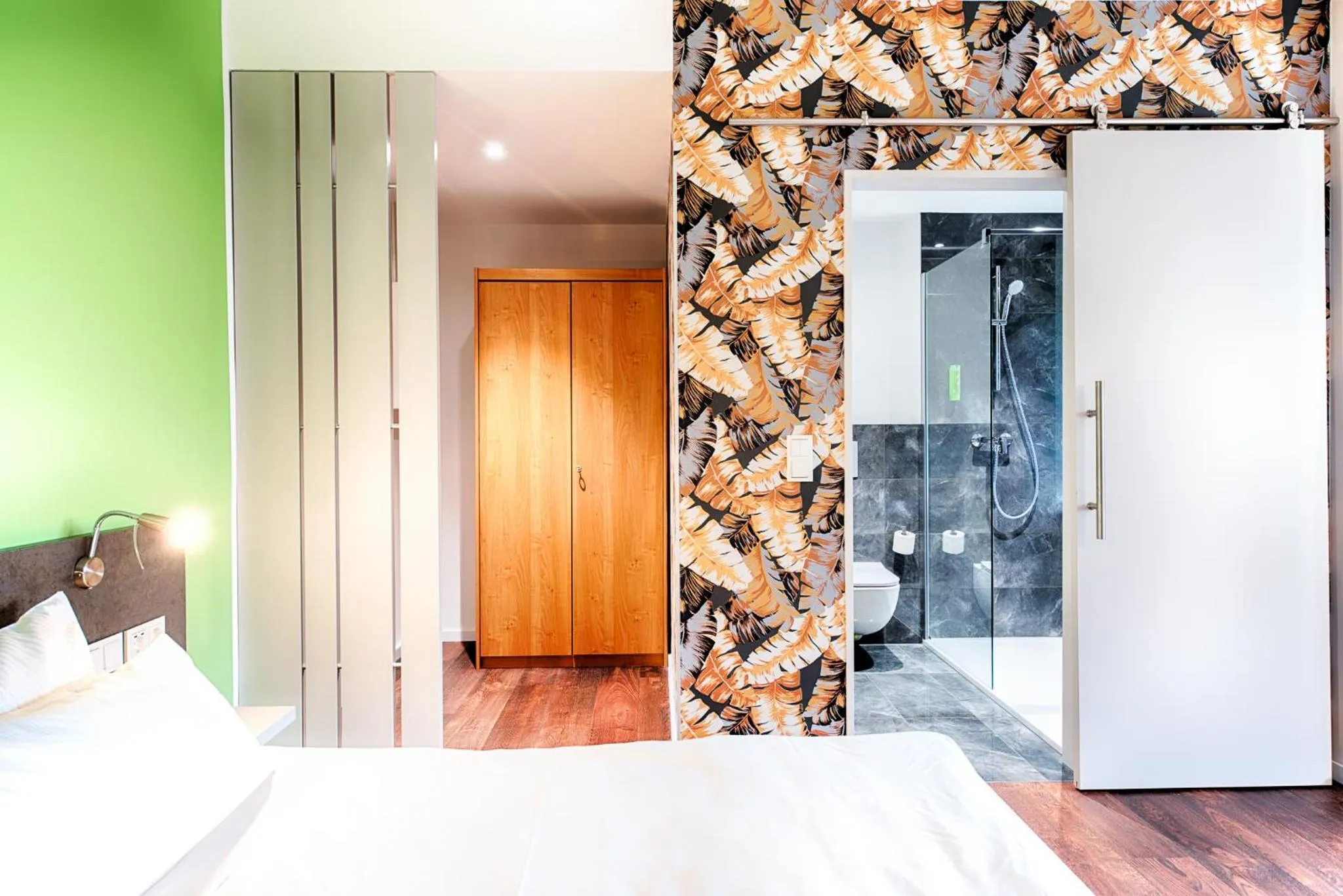 Breakfast, Bed in Hotel Carolinenhof