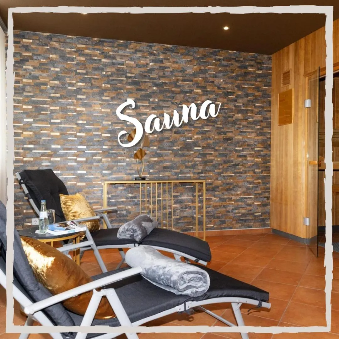 Swimming pool in Hotel Carolinenhof