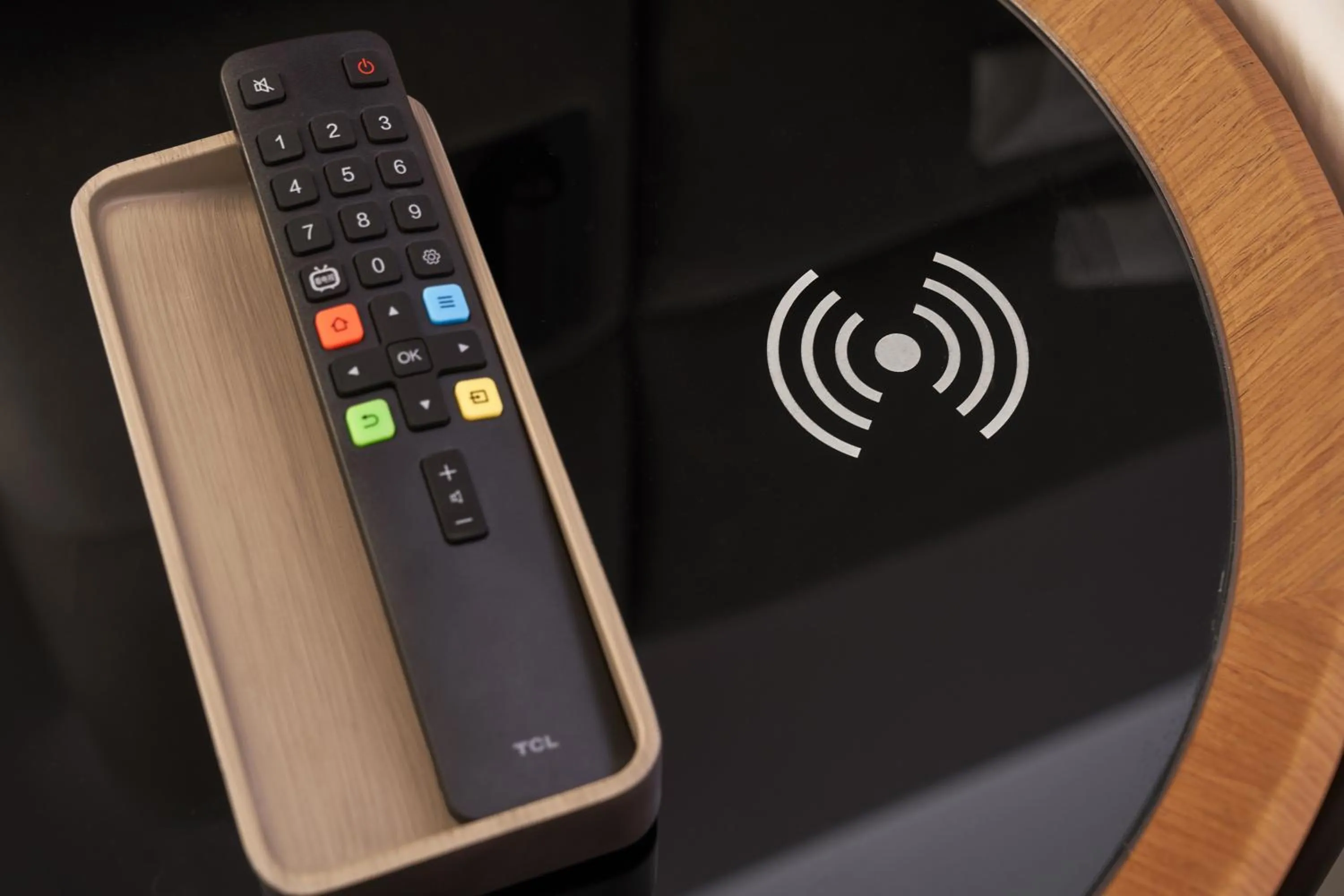 TV and multimedia in Nanyang King's Gate Hotel--Free Shuttle Service to Canton Fair