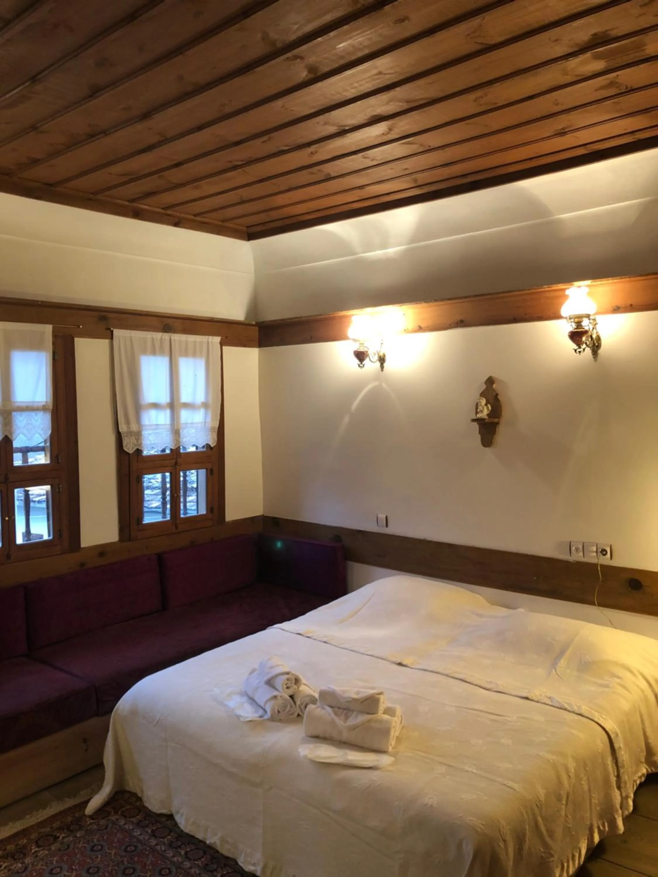 Massage, Bed in Paphlagonia Yoruk Muratoglu Konak