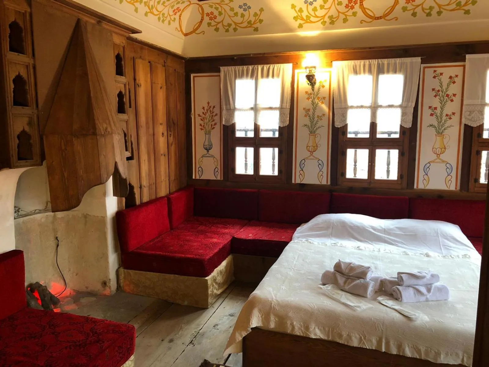 Bed in Paphlagonia Yoruk Muratoglu Konak