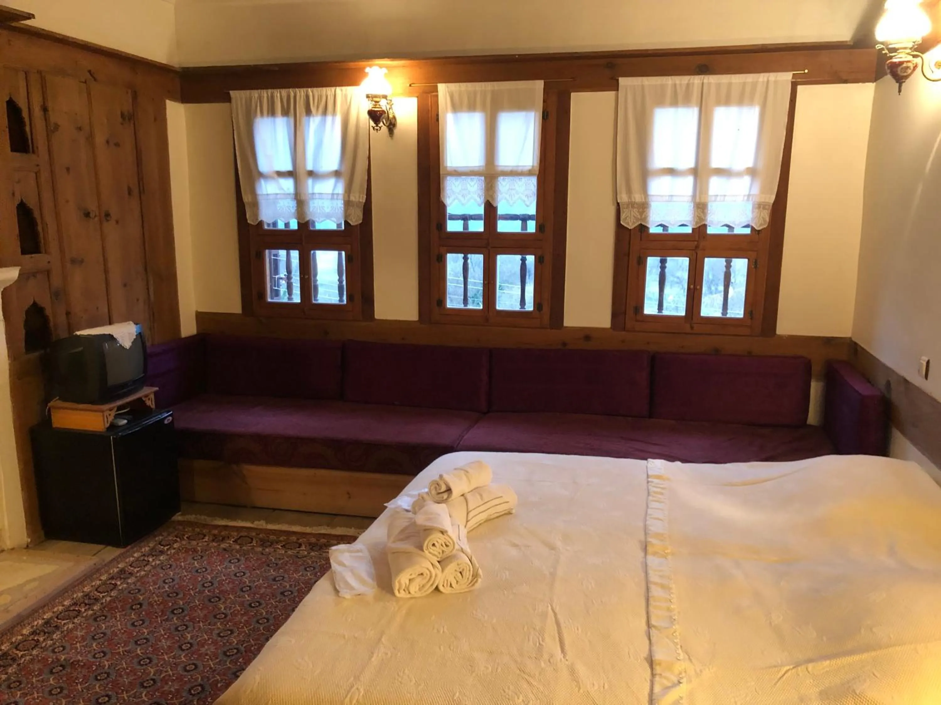 Massage, Bed in Paphlagonia Yoruk Muratoglu Konak