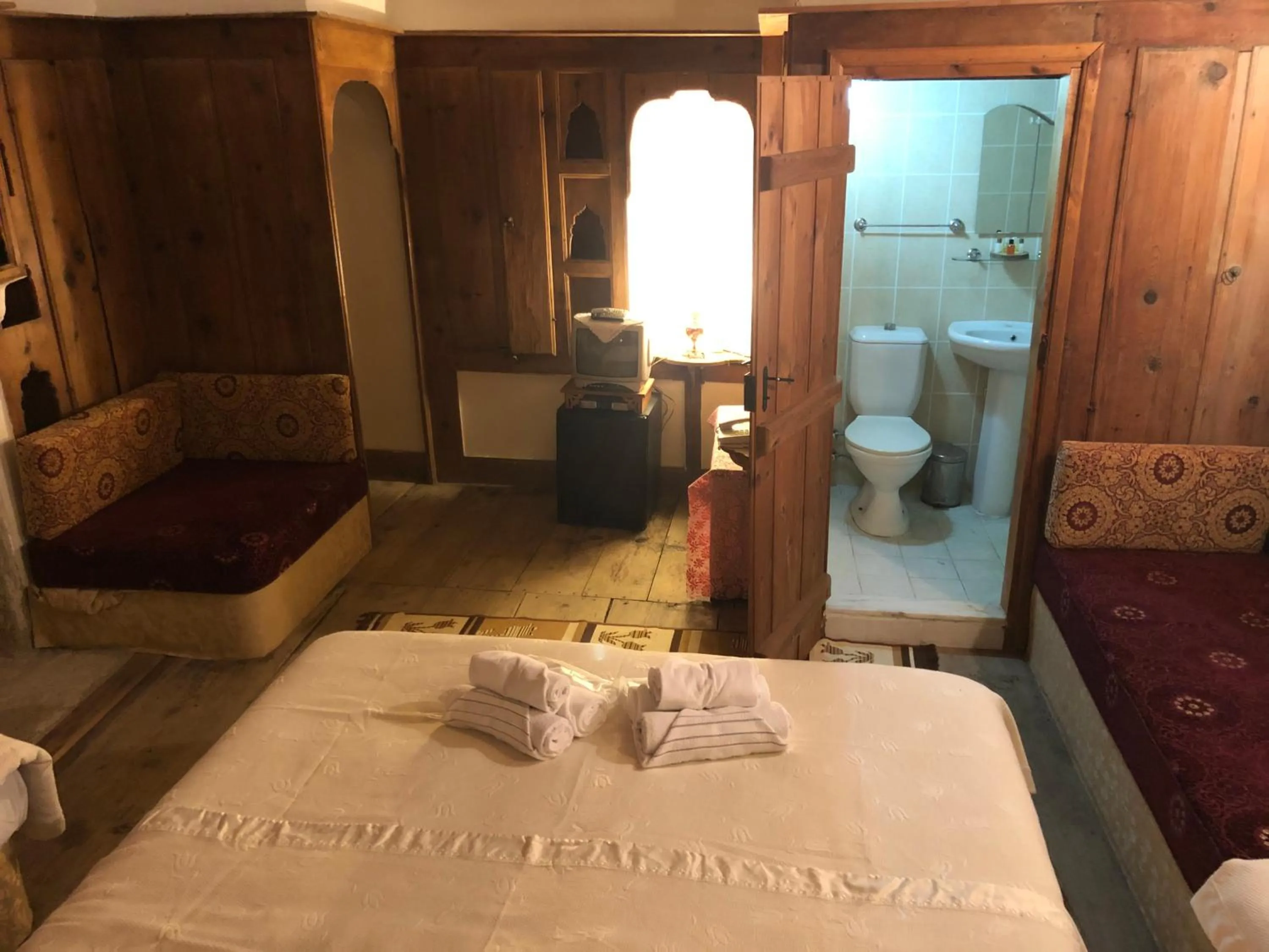 Massage, Bed in Paphlagonia Yoruk Muratoglu Konak