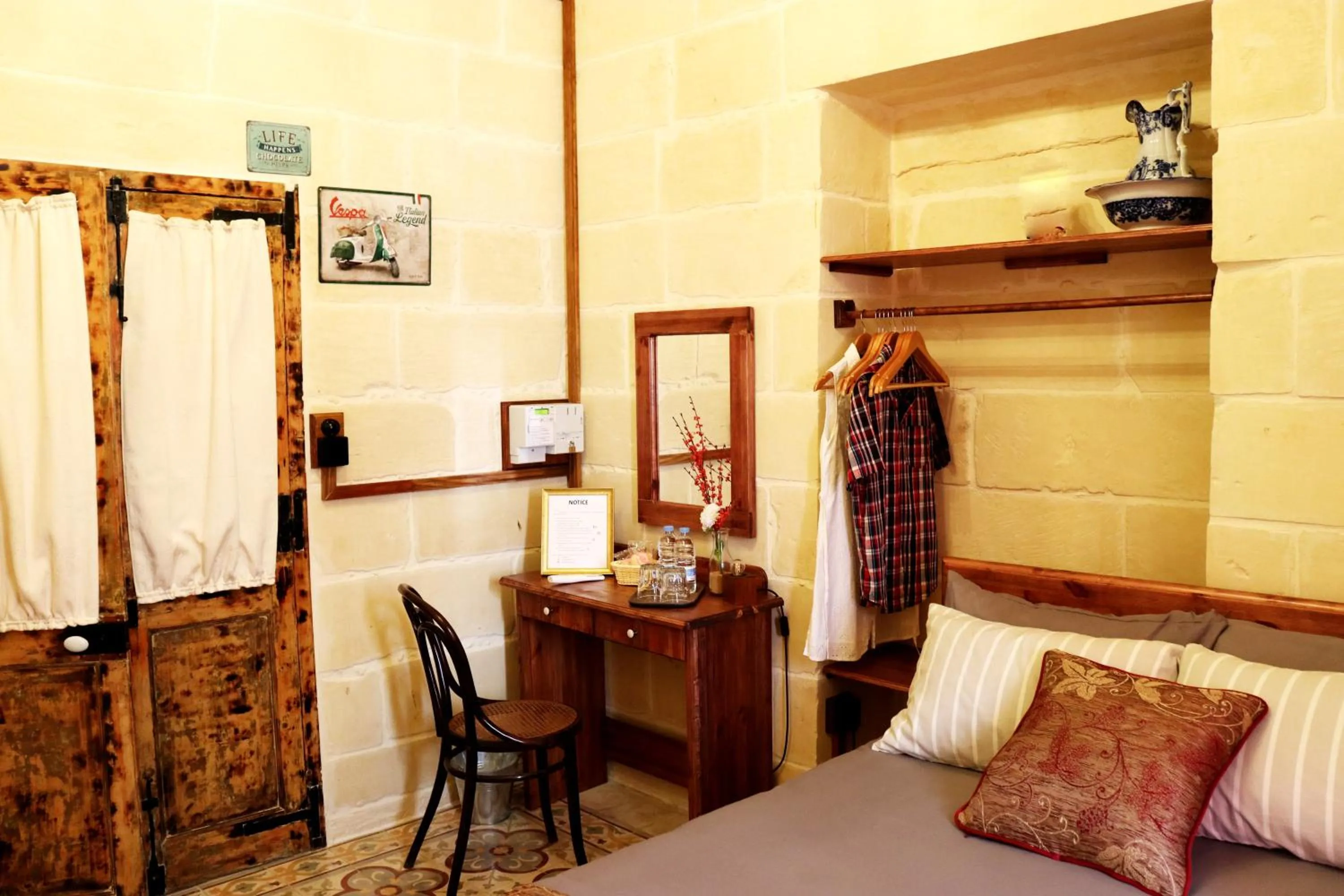 Seating area in Il-Bàrraġ Farmhouse B&B - Gozo Traditional Hospitality