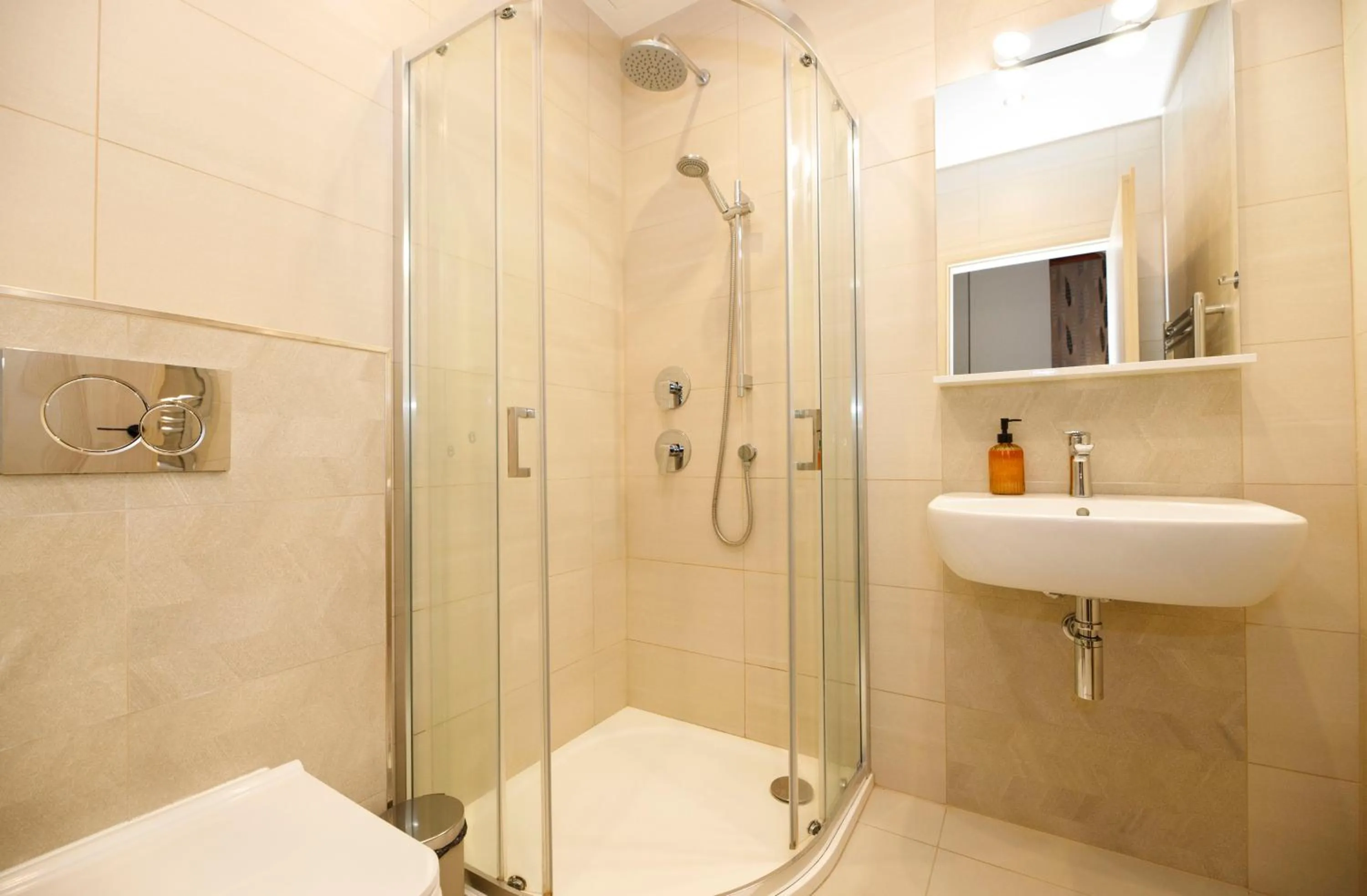 Bathroom in Aparthotel Panorama