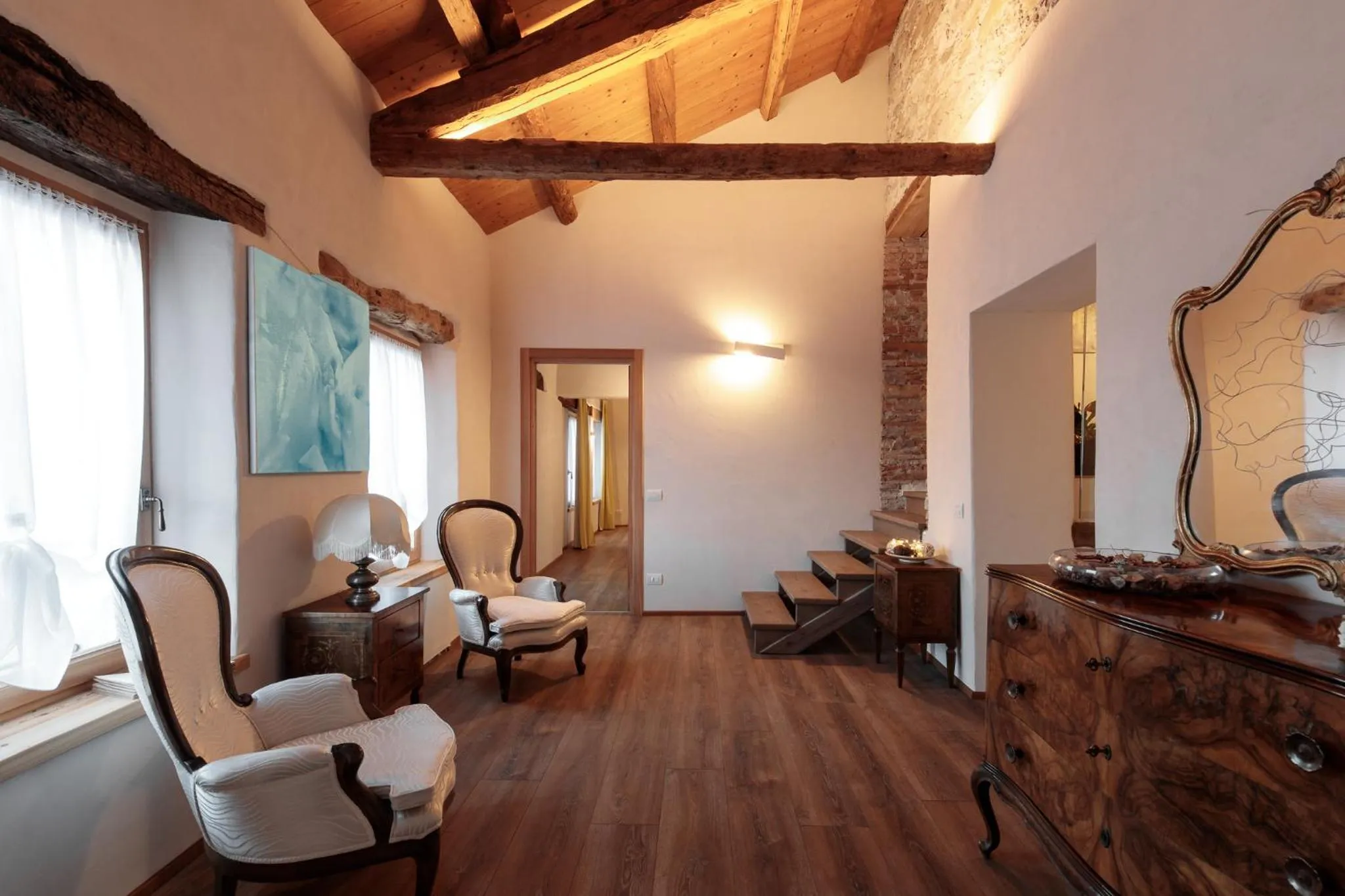 Seating area in IL FONTEGO