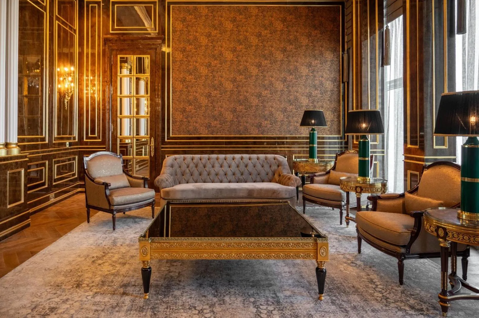 Living room in The Bentley Luxury Hotel & Suites