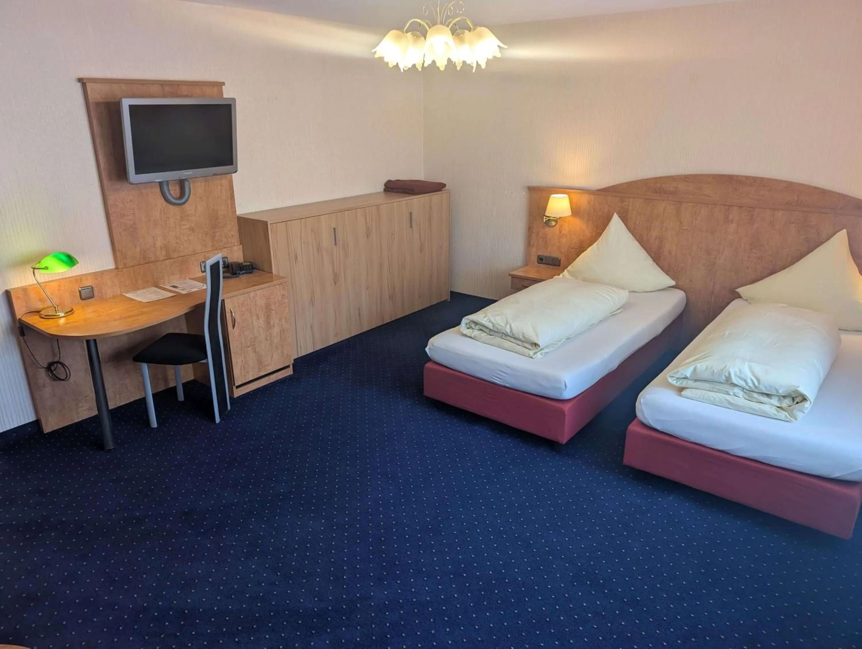 Bed in Stadthotel Augsburg