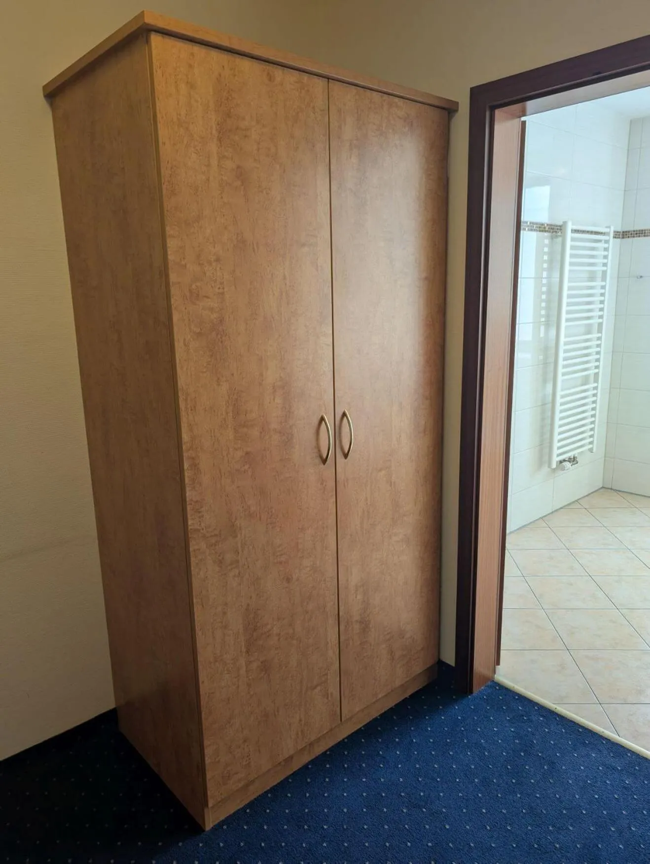 wardrobe in Stadthotel Augsburg