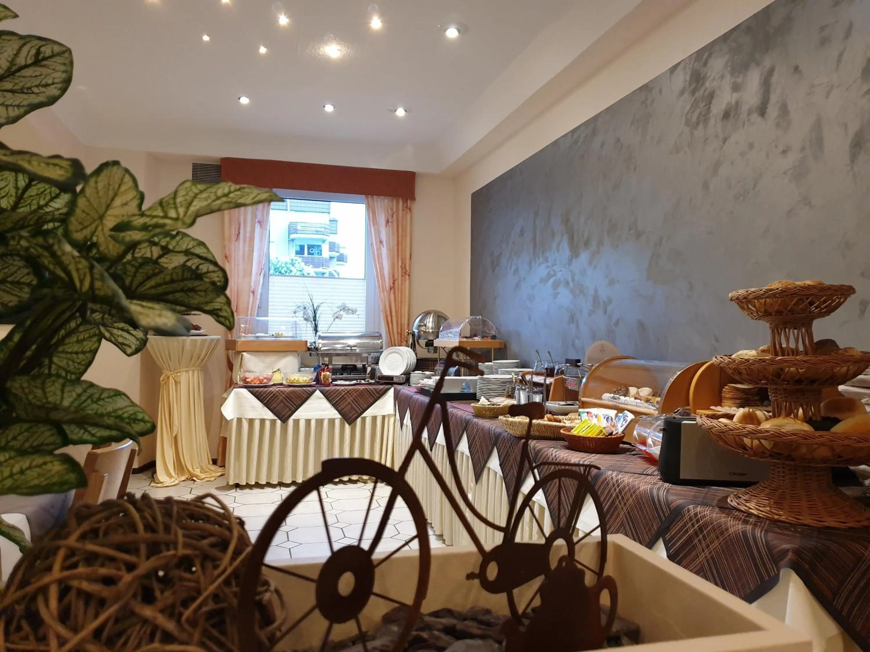 Breakfast in Avantgarde Hotel