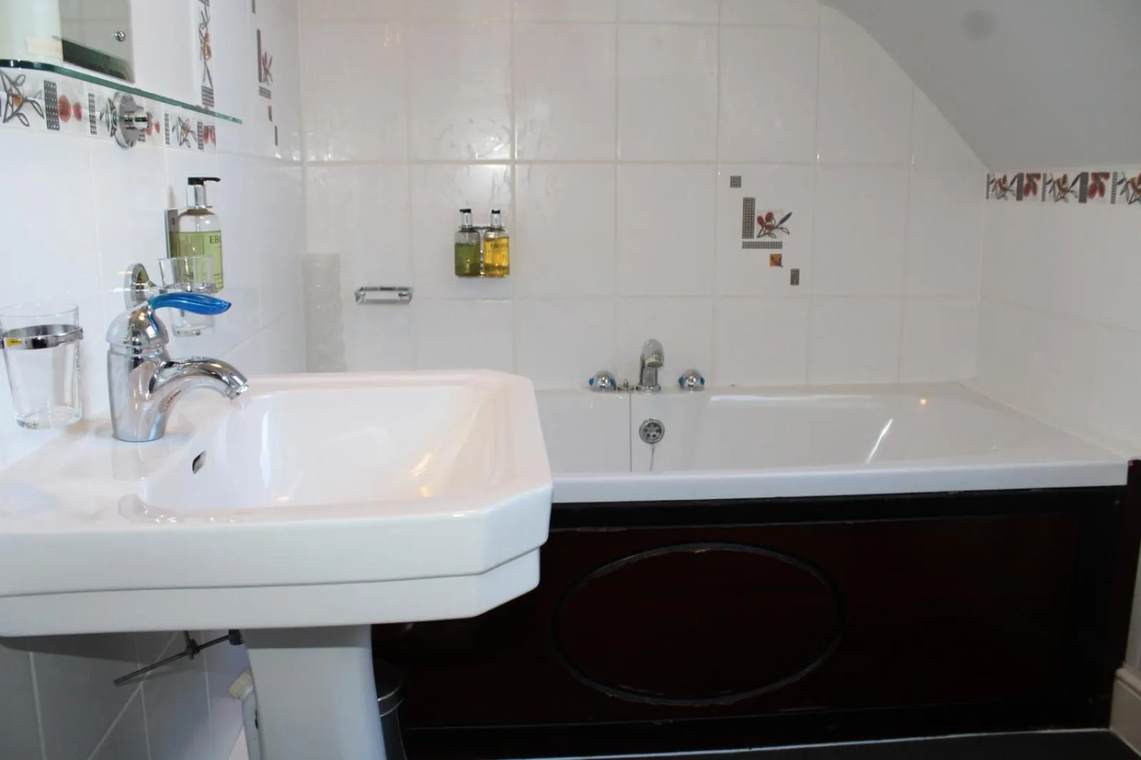 Bathroom in The Trooper Inn