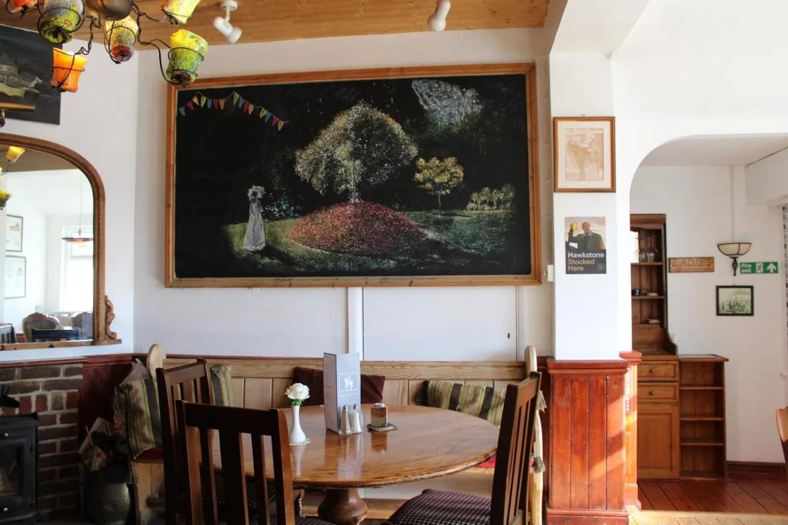 Lounge or bar in The Trooper Inn