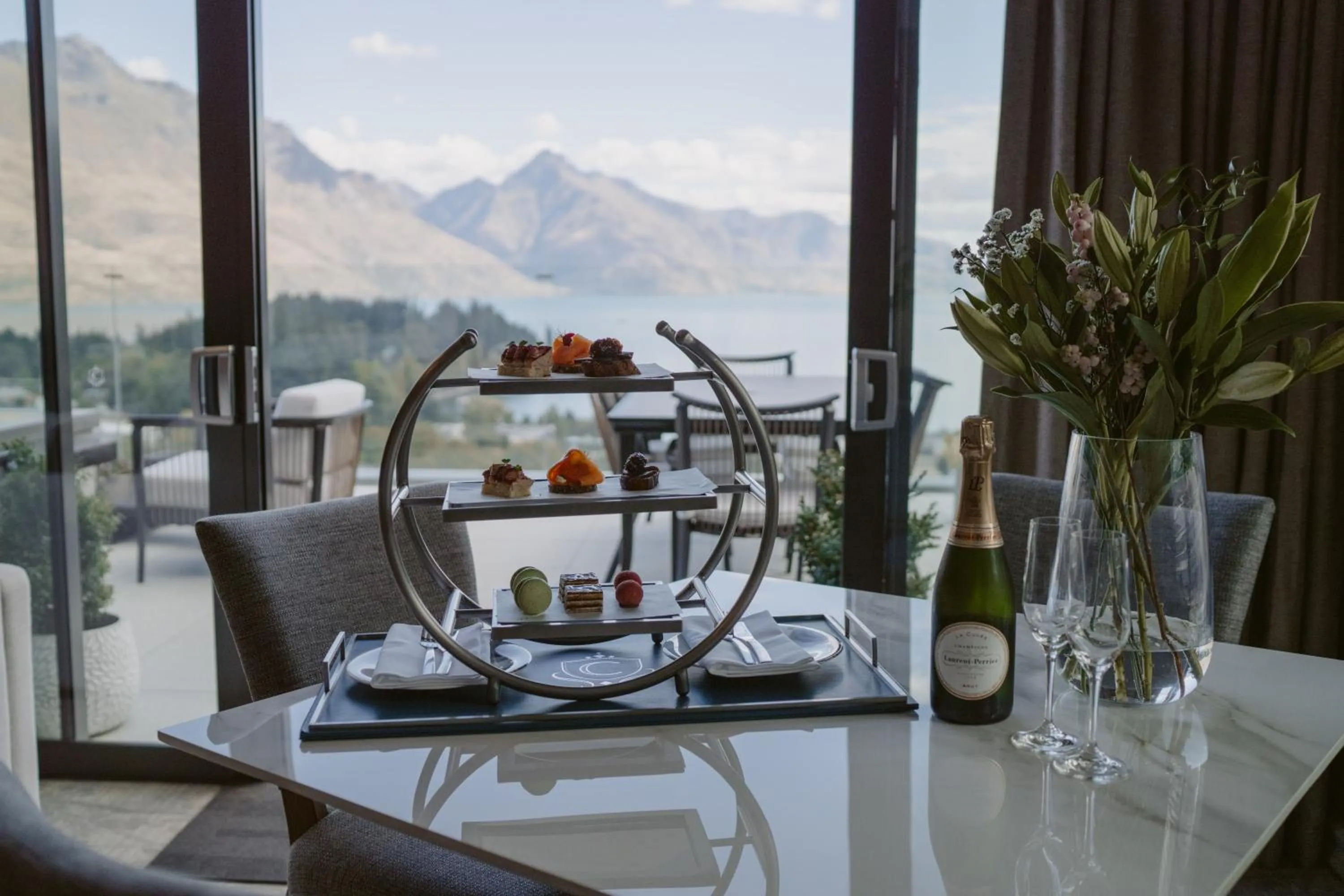 Food and drinks in The Carlin Boutique Hotel